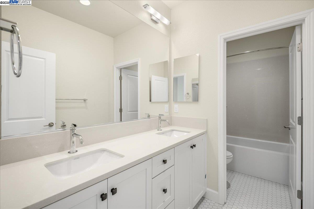 Detail Gallery Image 41 of 50 For 32606 Singh Circle, Union City,  CA 94587 - 4 Beds | 3/1 Baths