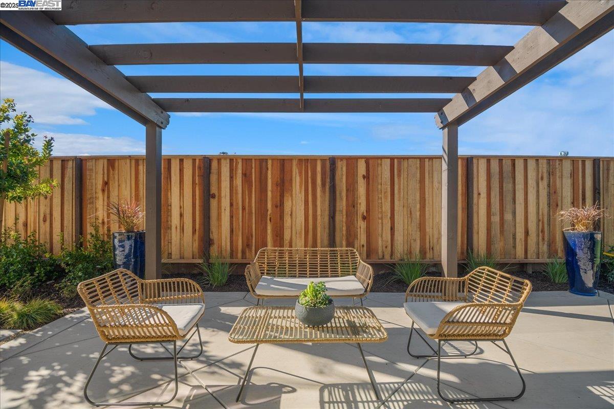 Detail Gallery Image 42 of 50 For 32606 Singh Circle, Union City,  CA 94587 - 4 Beds | 3/1 Baths