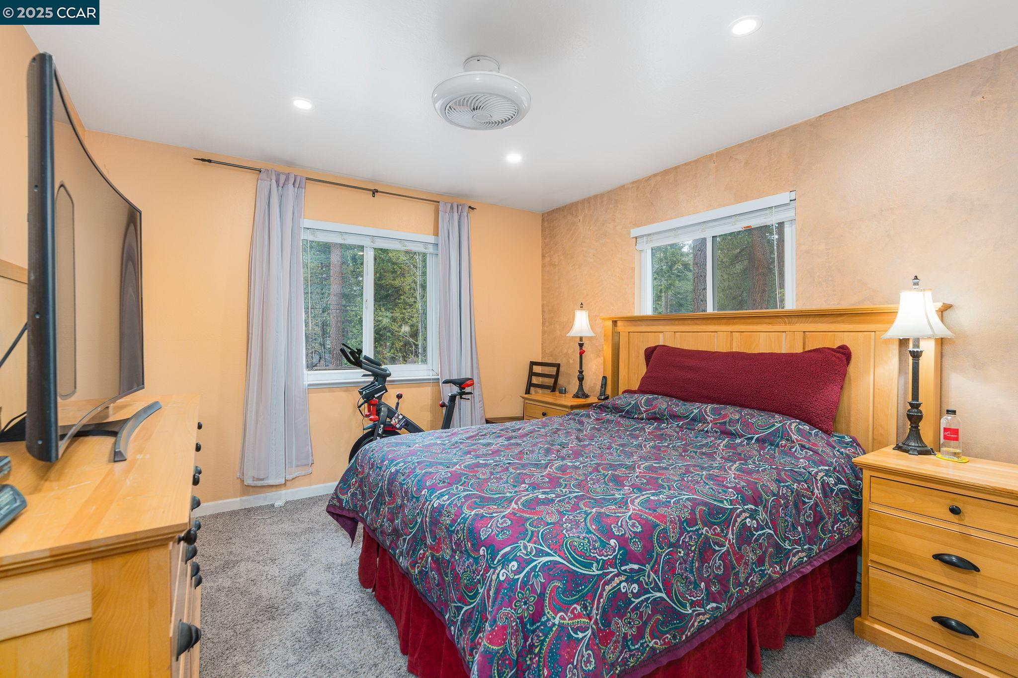 Detail Gallery Image 15 of 33 For 8461 Dolly Varden Ave, Kings Beach,  CA 96143 - 3 Beds | 2 Baths