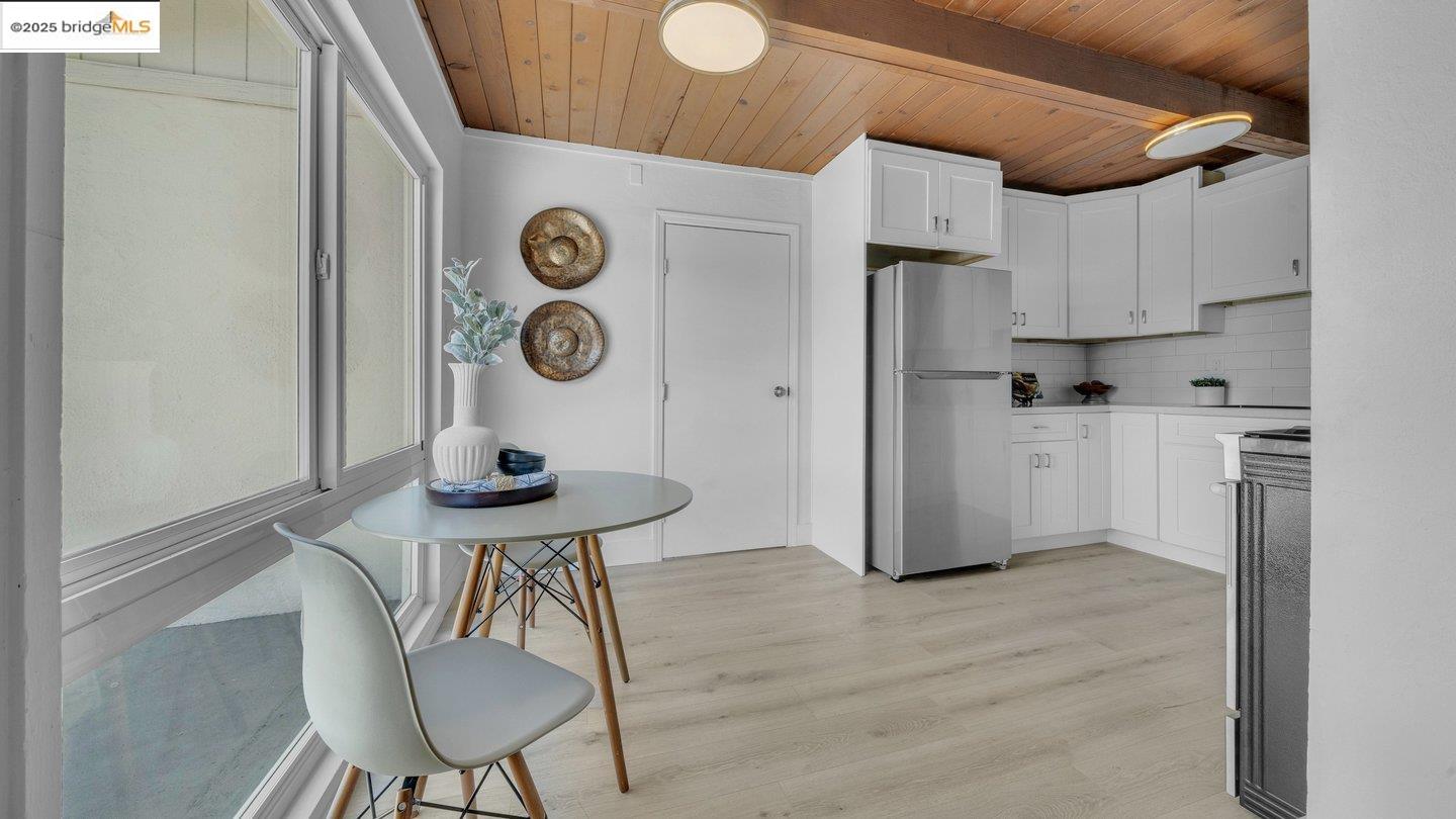 Detail Gallery Image 11 of 38 For 830 Patrick Dr, Pinole,  CA 94564 - 3 Beds | 1 Baths