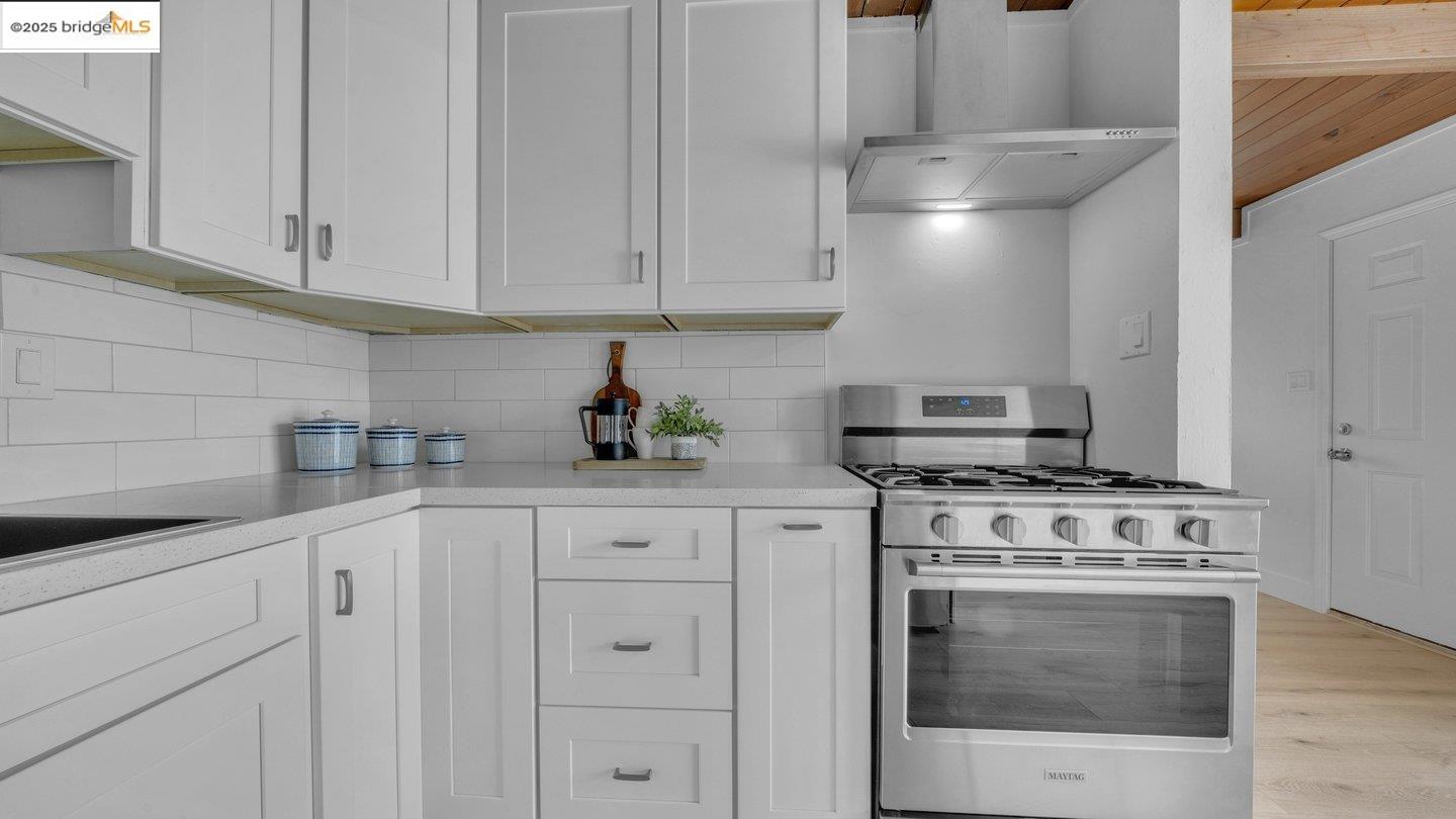 Detail Gallery Image 15 of 38 For 830 Patrick Dr, Pinole,  CA 94564 - 3 Beds | 1 Baths