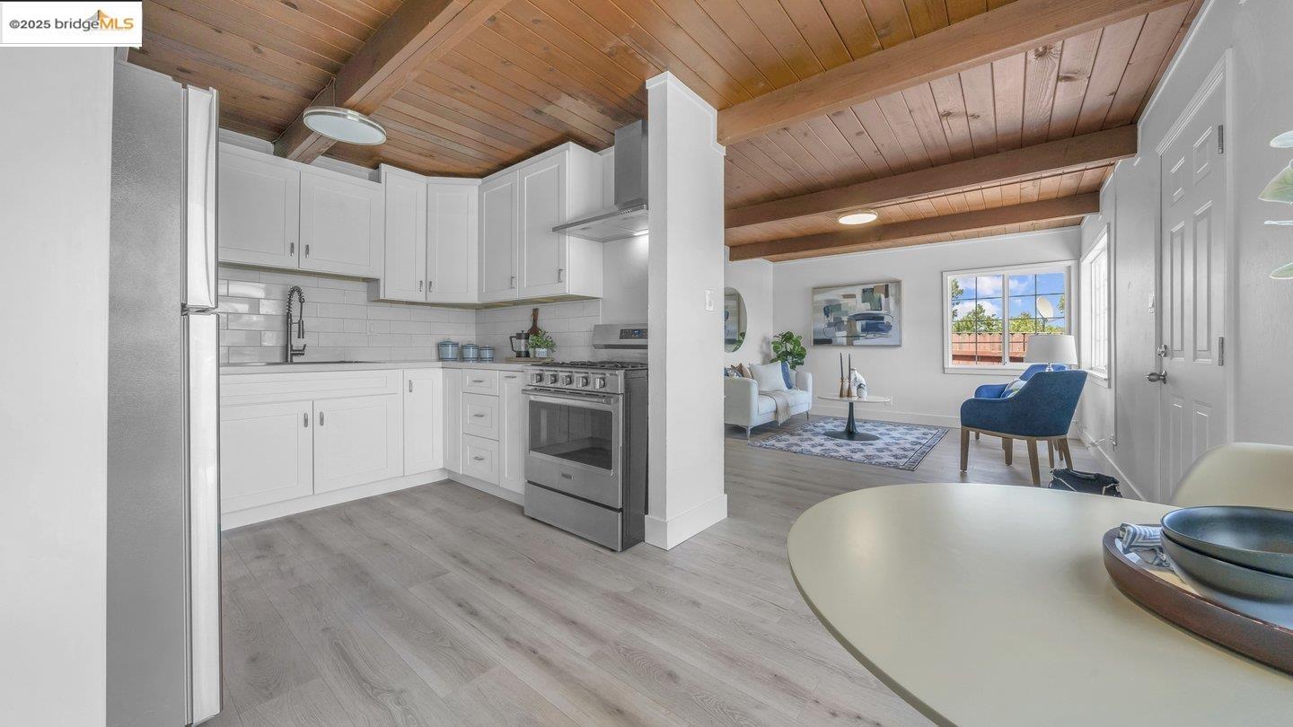 Detail Gallery Image 16 of 38 For 830 Patrick Dr, Pinole,  CA 94564 - 3 Beds | 1 Baths