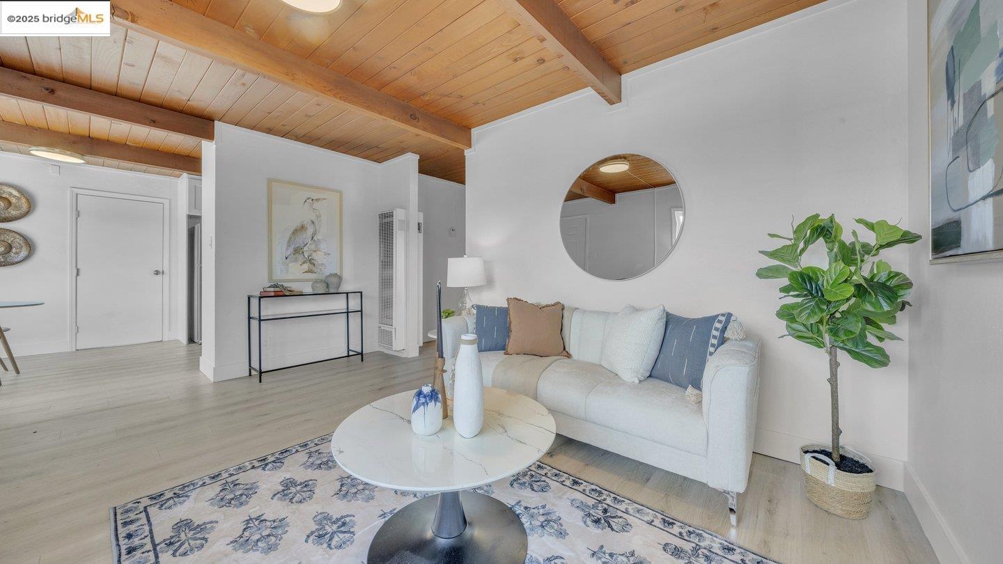 Detail Gallery Image 17 of 38 For 830 Patrick Dr, Pinole,  CA 94564 - 3 Beds | 1 Baths