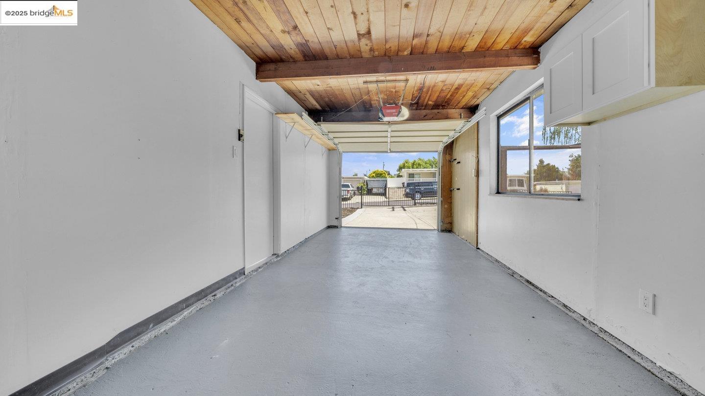 Detail Gallery Image 30 of 38 For 830 Patrick Dr, Pinole,  CA 94564 - 3 Beds | 1 Baths