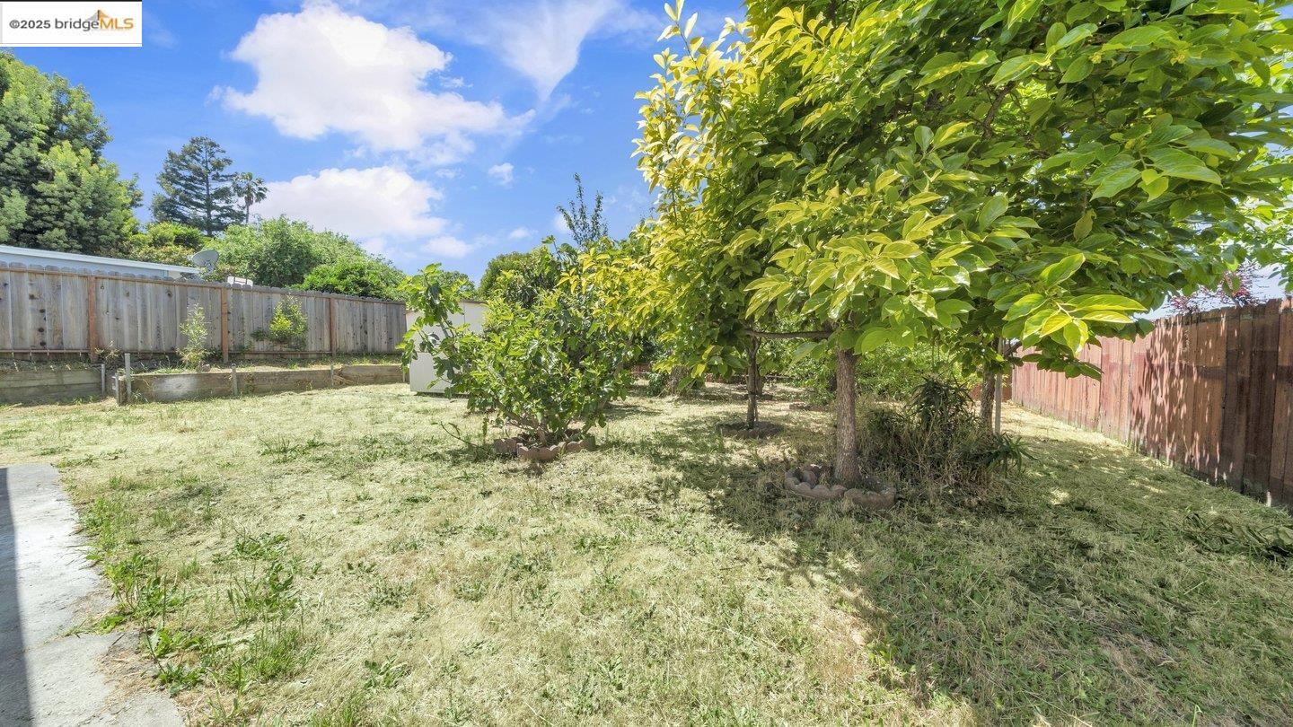 Detail Gallery Image 36 of 38 For 830 Patrick Dr, Pinole,  CA 94564 - 3 Beds | 1 Baths