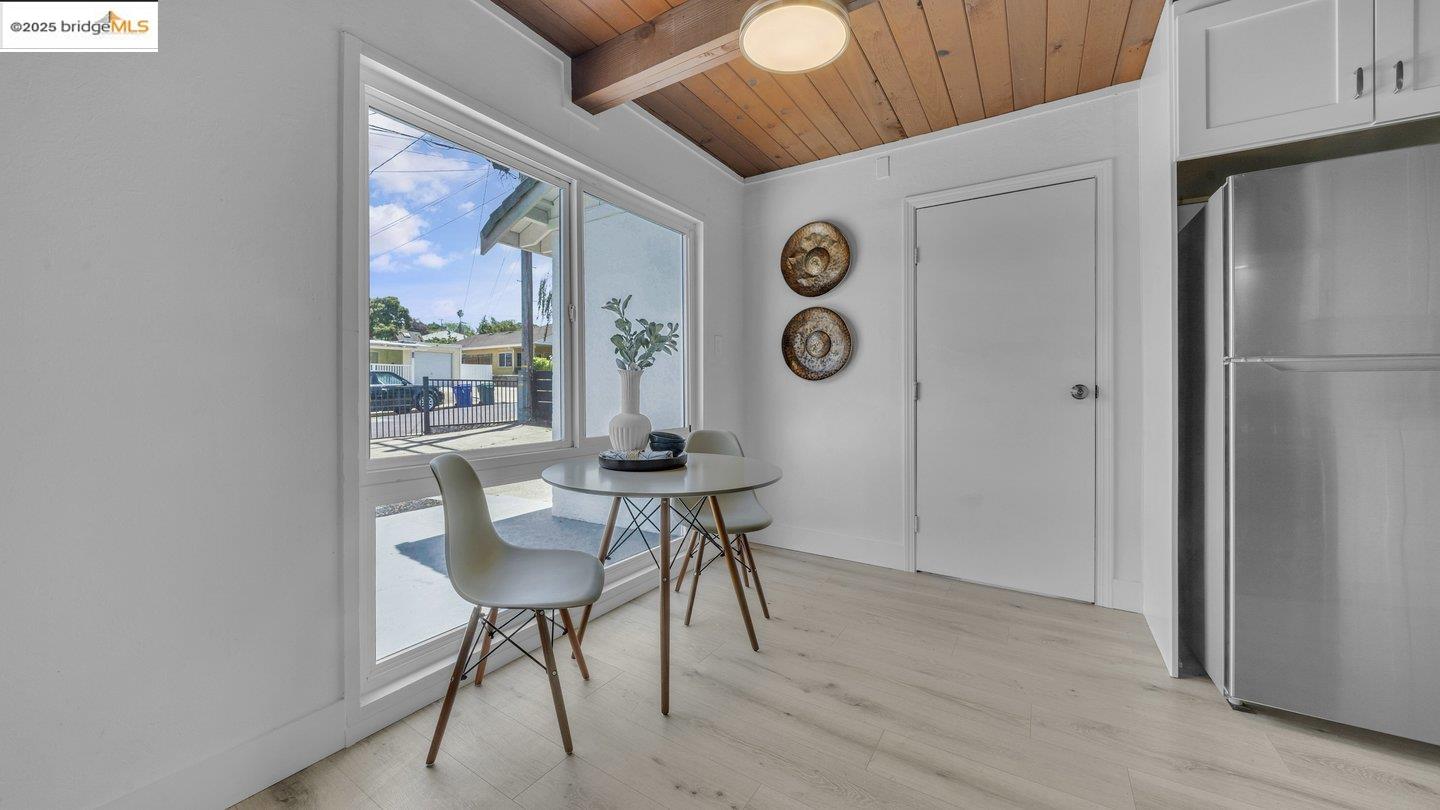 Detail Gallery Image 9 of 38 For 830 Patrick Dr, Pinole,  CA 94564 - 3 Beds | 1 Baths