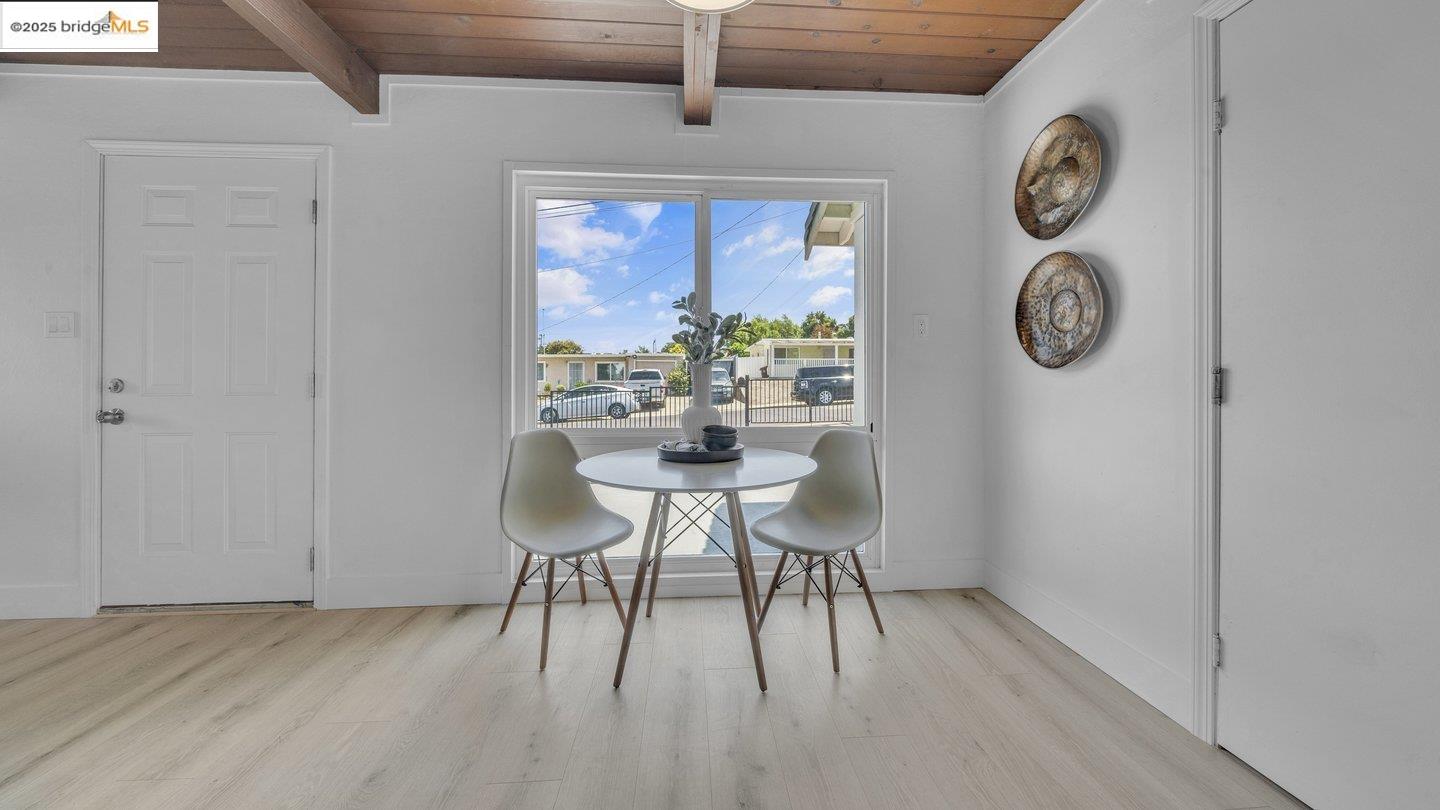 Detail Gallery Image 10 of 38 For 830 Patrick Dr, Pinole,  CA 94564 - 3 Beds | 1 Baths