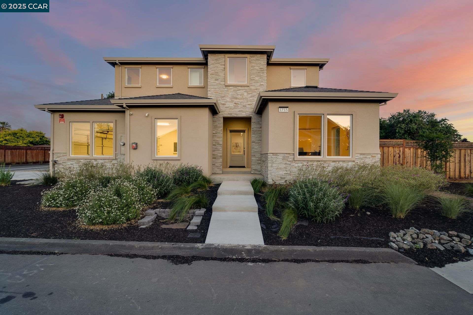 Detail Gallery Image 1 of 1 For 1715 Berrywood Drive, Concord,  CA 94521 - 4 Beds | 4 Baths