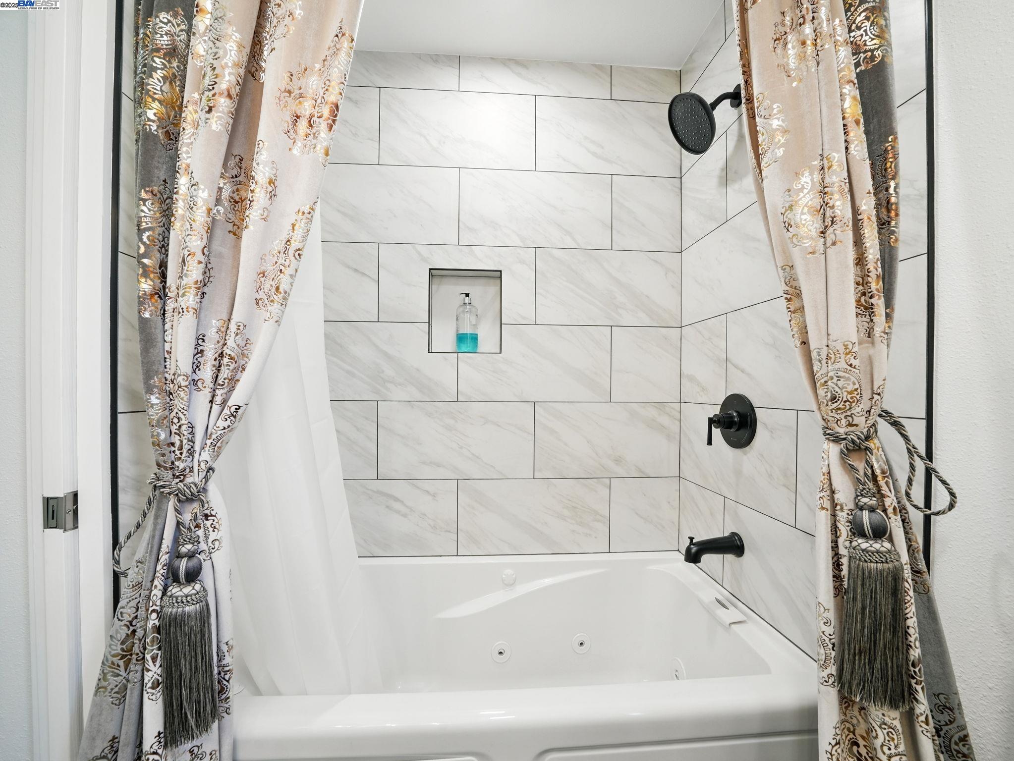 Detail Gallery Image 20 of 40 For 2579 Jacobs St, Hayward,  CA 94541 - 3 Beds | 3 Baths
