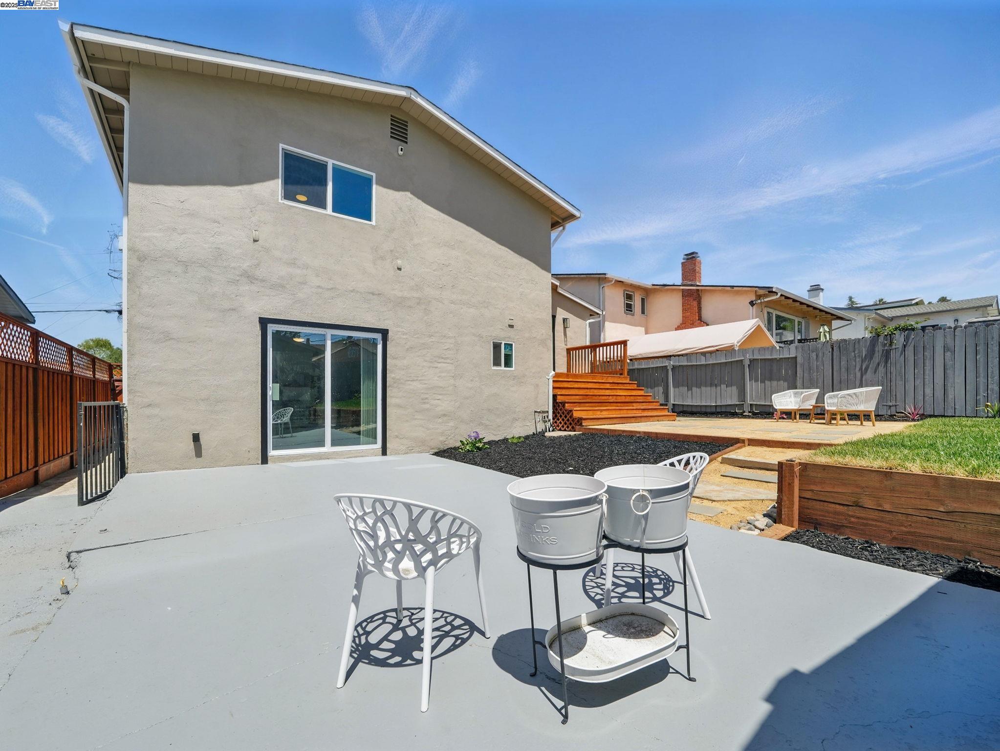 Detail Gallery Image 26 of 40 For 2579 Jacobs St, Hayward,  CA 94541 - 3 Beds | 3 Baths