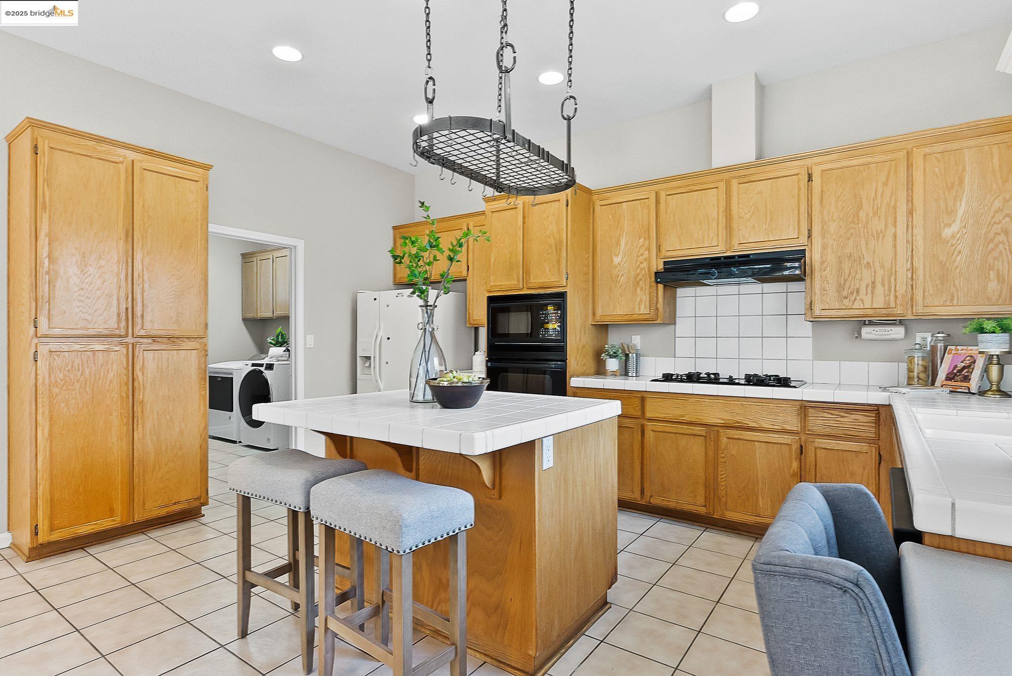 Detail Gallery Image 28 of 60 For 4917 Union Mine Ct, Antioch,  CA 94531 - 4 Beds | 2/1 Baths
