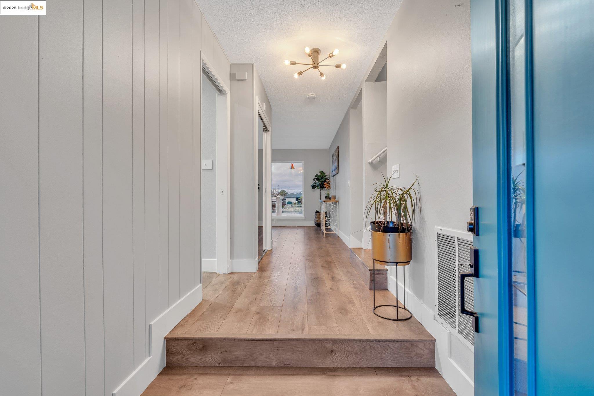 Detail Gallery Image 5 of 60 For 89 W Lake Dr, Antioch,  CA 94509 - 4 Beds | 3 Baths