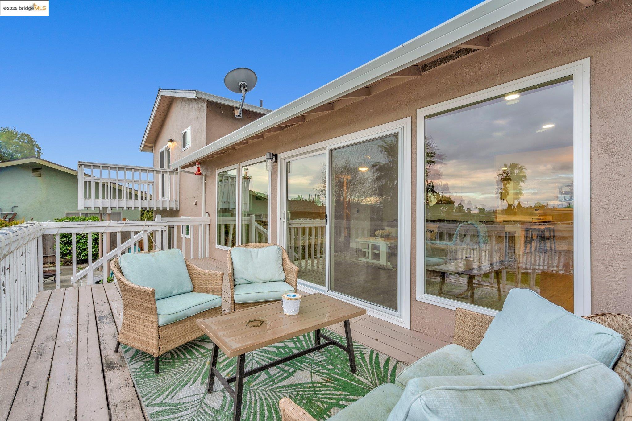 Detail Gallery Image 42 of 60 For 89 W Lake Dr, Antioch,  CA 94509 - 4 Beds | 3 Baths