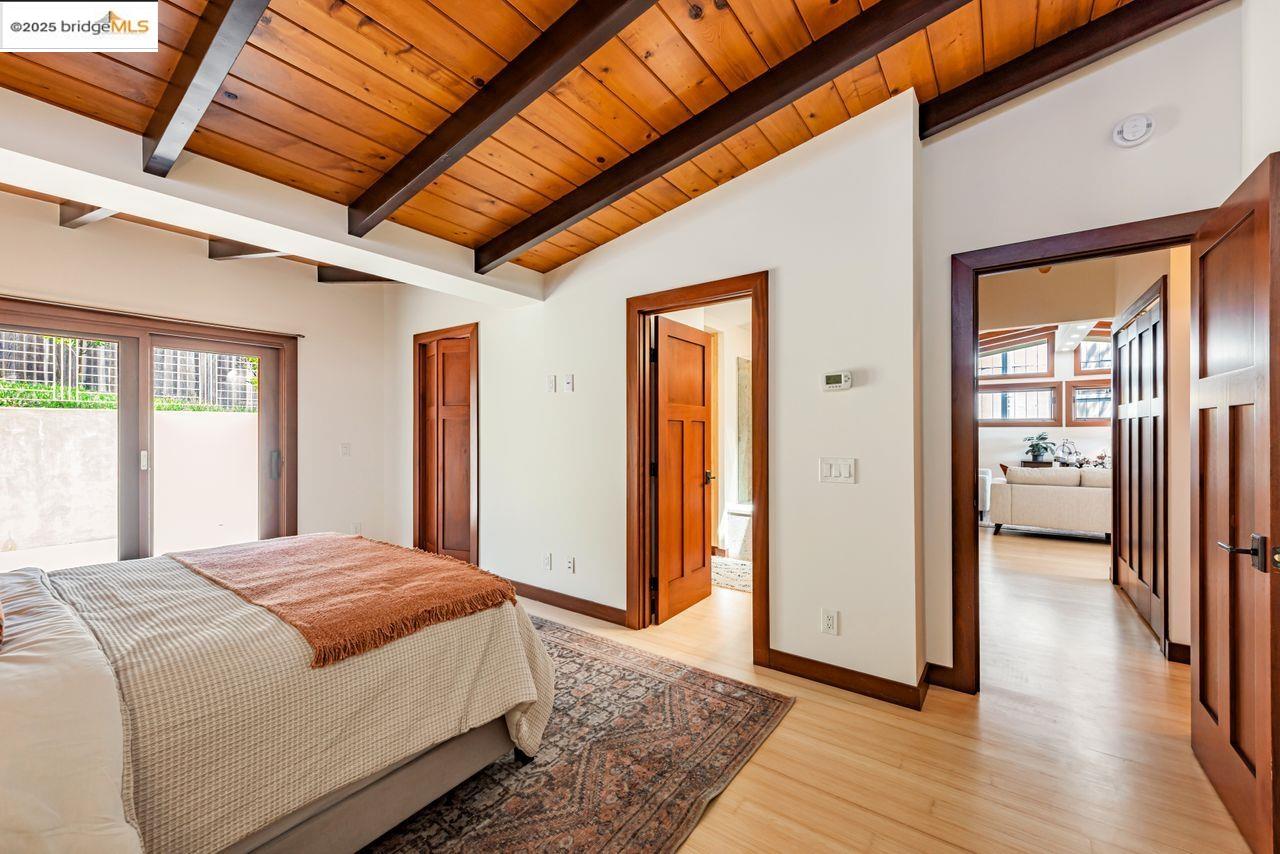 Detail Gallery Image 26 of 60 For 6815 Paso Robles Dr, Oakland,  CA 94611 - 3 Beds | 2 Baths