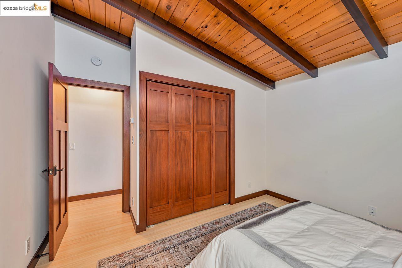 Detail Gallery Image 37 of 60 For 6815 Paso Robles Dr, Oakland,  CA 94611 - 3 Beds | 2 Baths