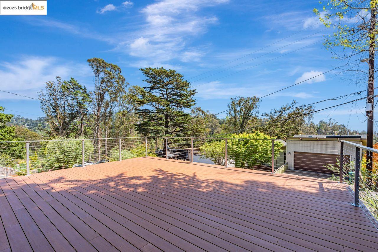 Detail Gallery Image 48 of 60 For 6815 Paso Robles Dr, Oakland,  CA 94611 - 3 Beds | 2 Baths