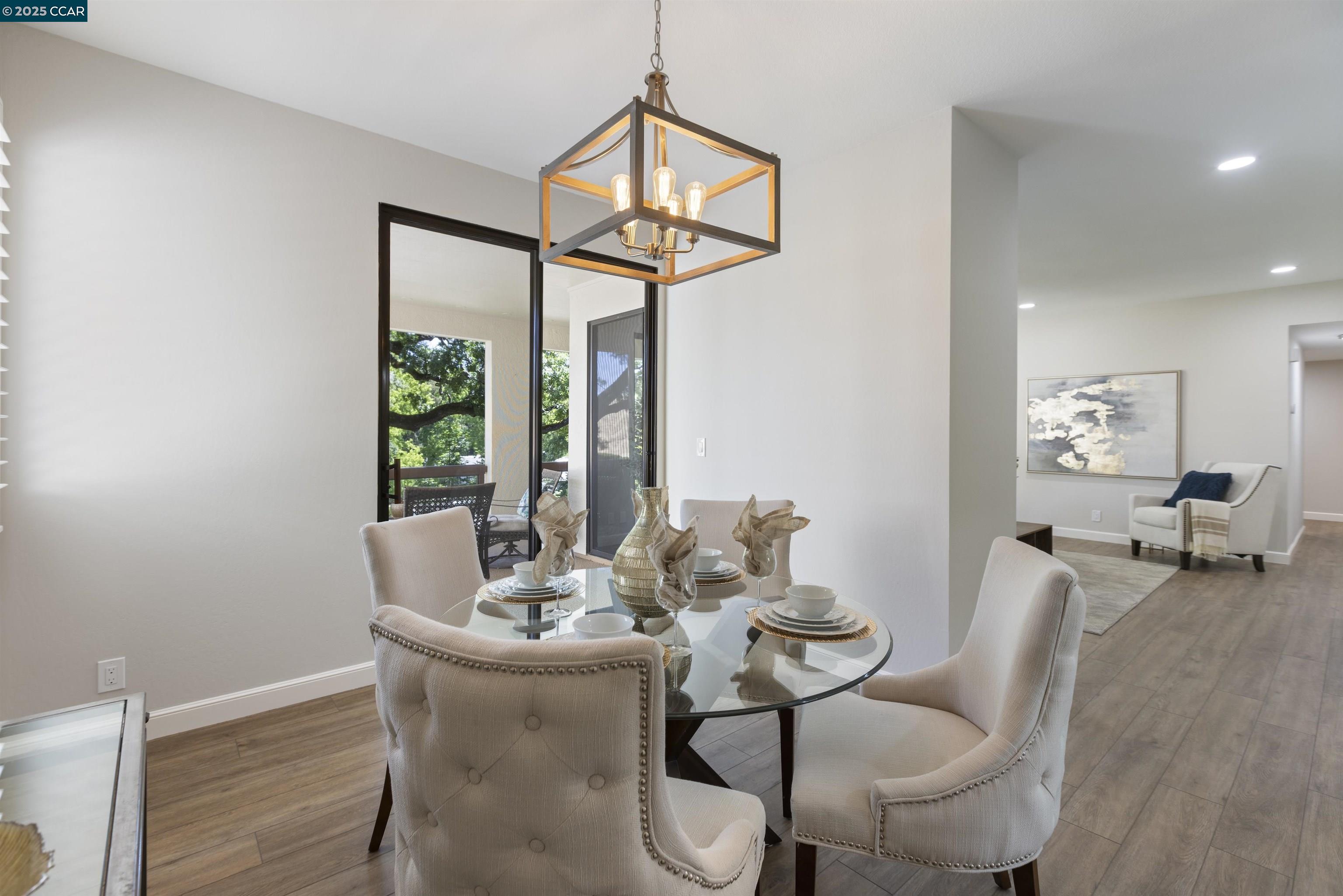 Detail Gallery Image 13 of 54 For 1285 Avenida Sevilla 1a,  Walnut Creek,  CA 94595 - 2 Beds | 2 Baths
