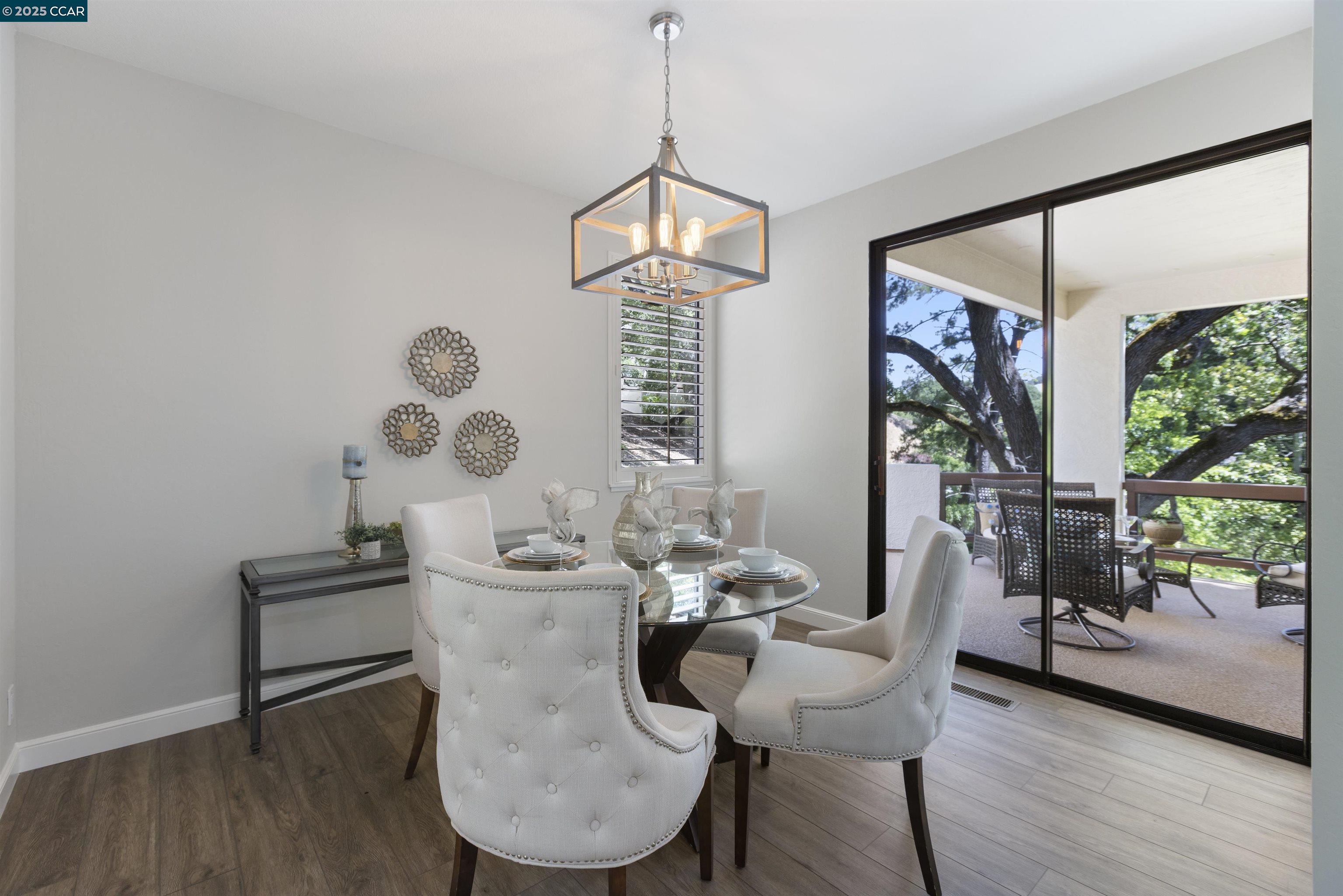 Detail Gallery Image 14 of 54 For 1285 Avenida Sevilla 1a,  Walnut Creek,  CA 94595 - 2 Beds | 2 Baths