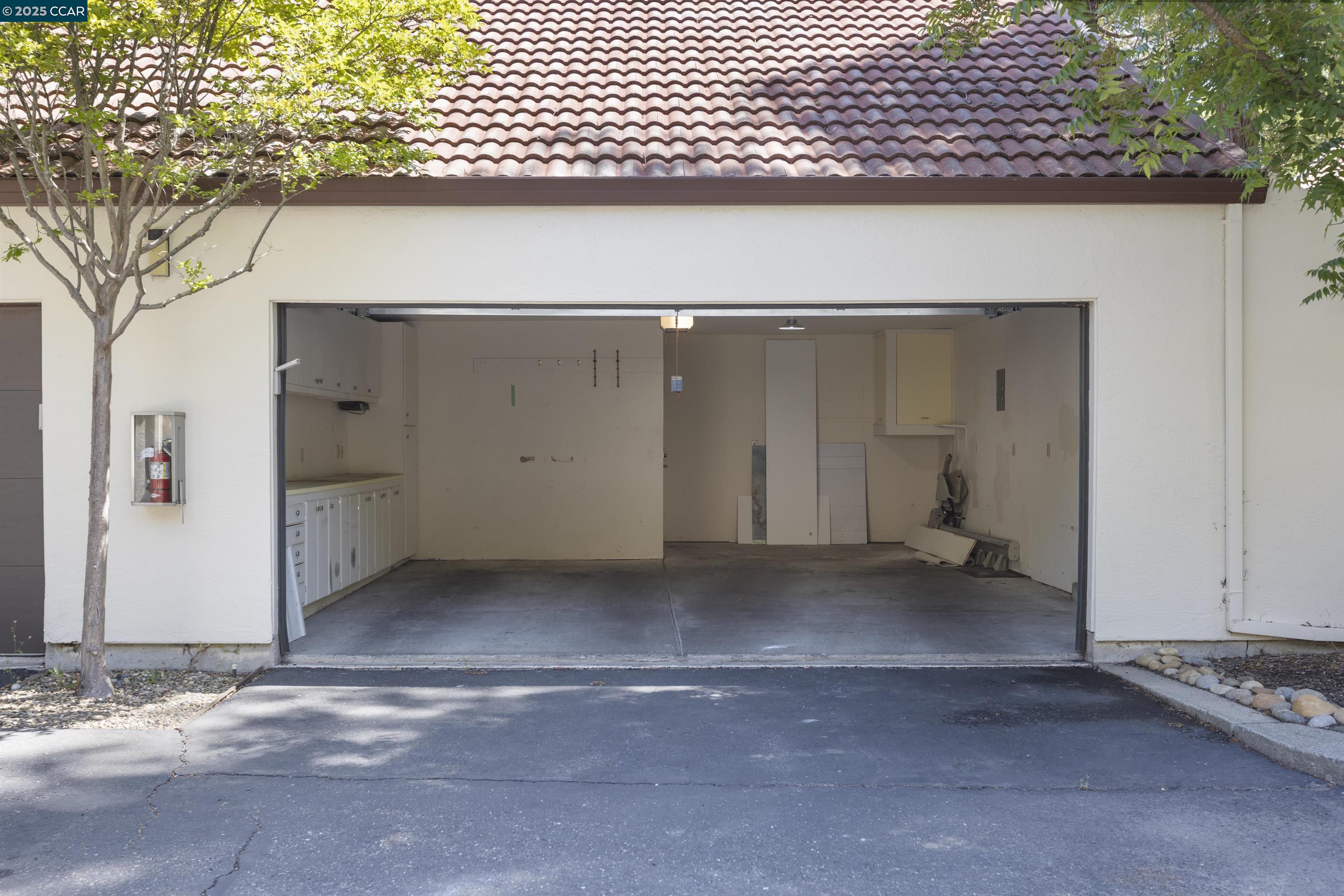 Photo #41: 41097872 Listing: Photo #41