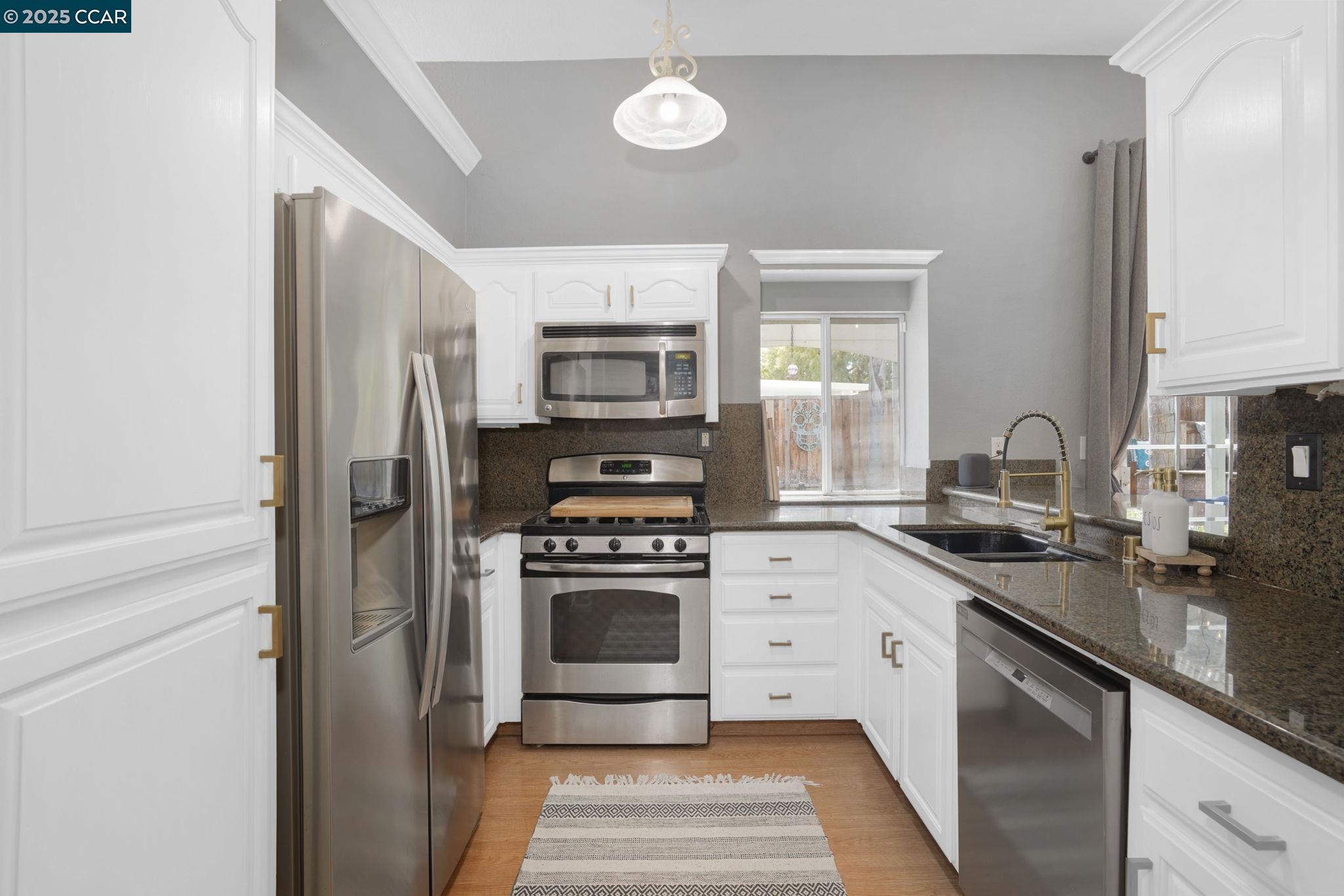 Detail Gallery Image 8 of 30 For 1905 Concannon Dr, Oakley,  CA 94561 - 3 Beds | 2 Baths