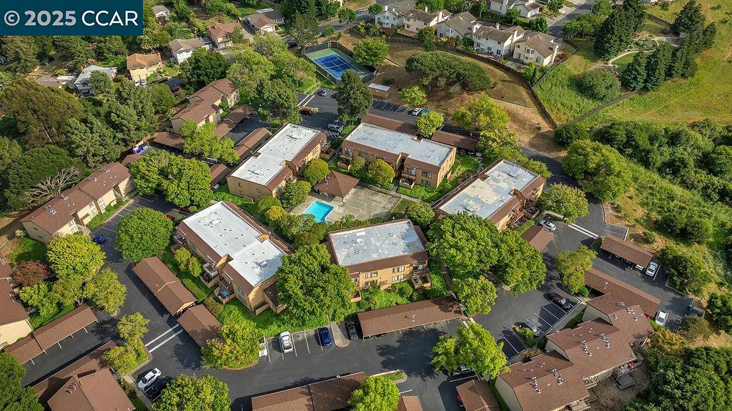 Detail Gallery Image 1 of 26 For 5317 Ridgeview Cir #8,  El Sobrante,  CA 94803 - 1 Beds | 1 Baths