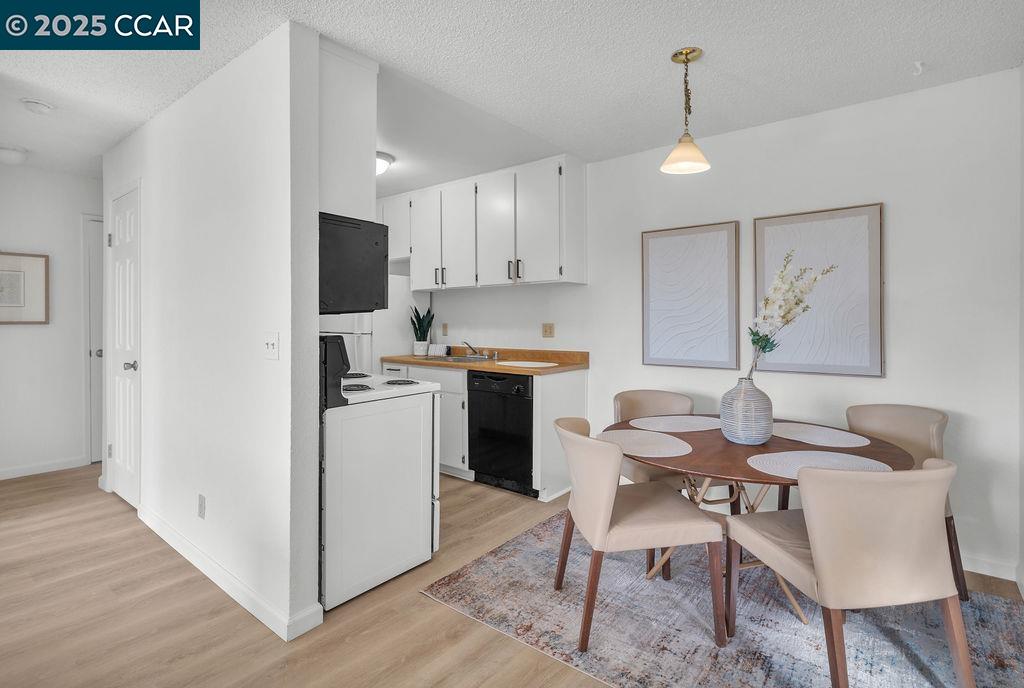 Detail Gallery Image 11 of 26 For 5317 Ridgeview Cir #8,  El Sobrante,  CA 94803 - 1 Beds | 1 Baths