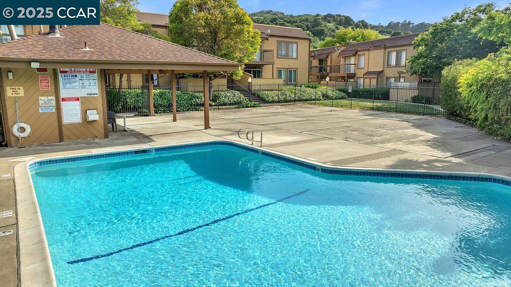 Detail Gallery Image 23 of 26 For 5317 Ridgeview Cir #8,  El Sobrante,  CA 94803 - 1 Beds | 1 Baths