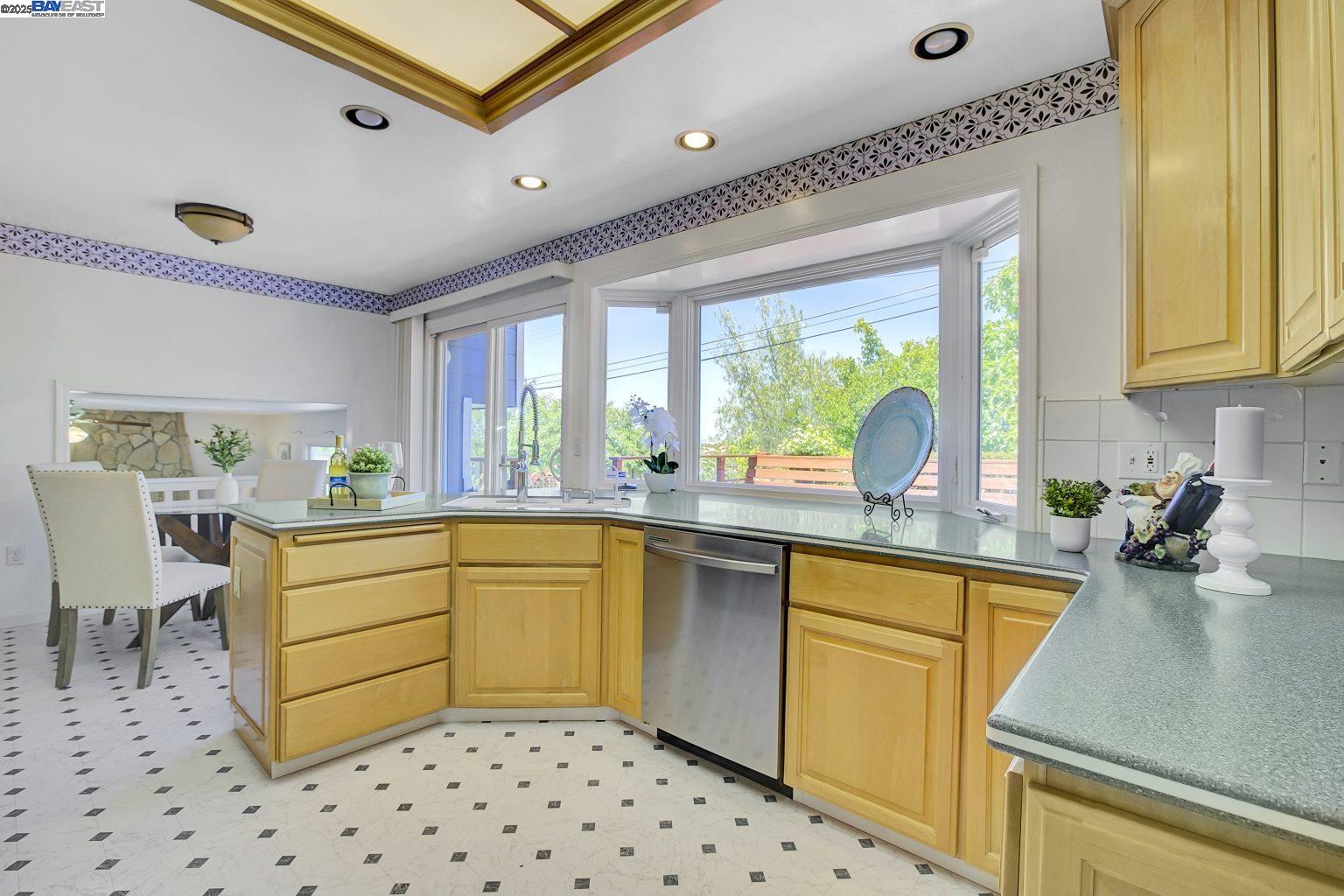 Detail Gallery Image 13 of 44 For 1487 De Palma Dr, San Jose,  CA 95120 - 4 Beds | 2/1 Baths