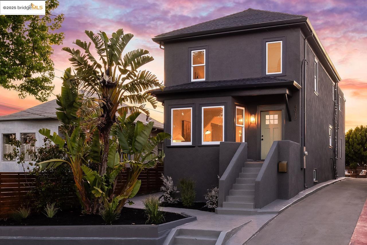 Detail Gallery Image 1 of 54 For 4015 Rhoda Ave, Oakland,  CA 94602 - 4 Beds | 3 Baths