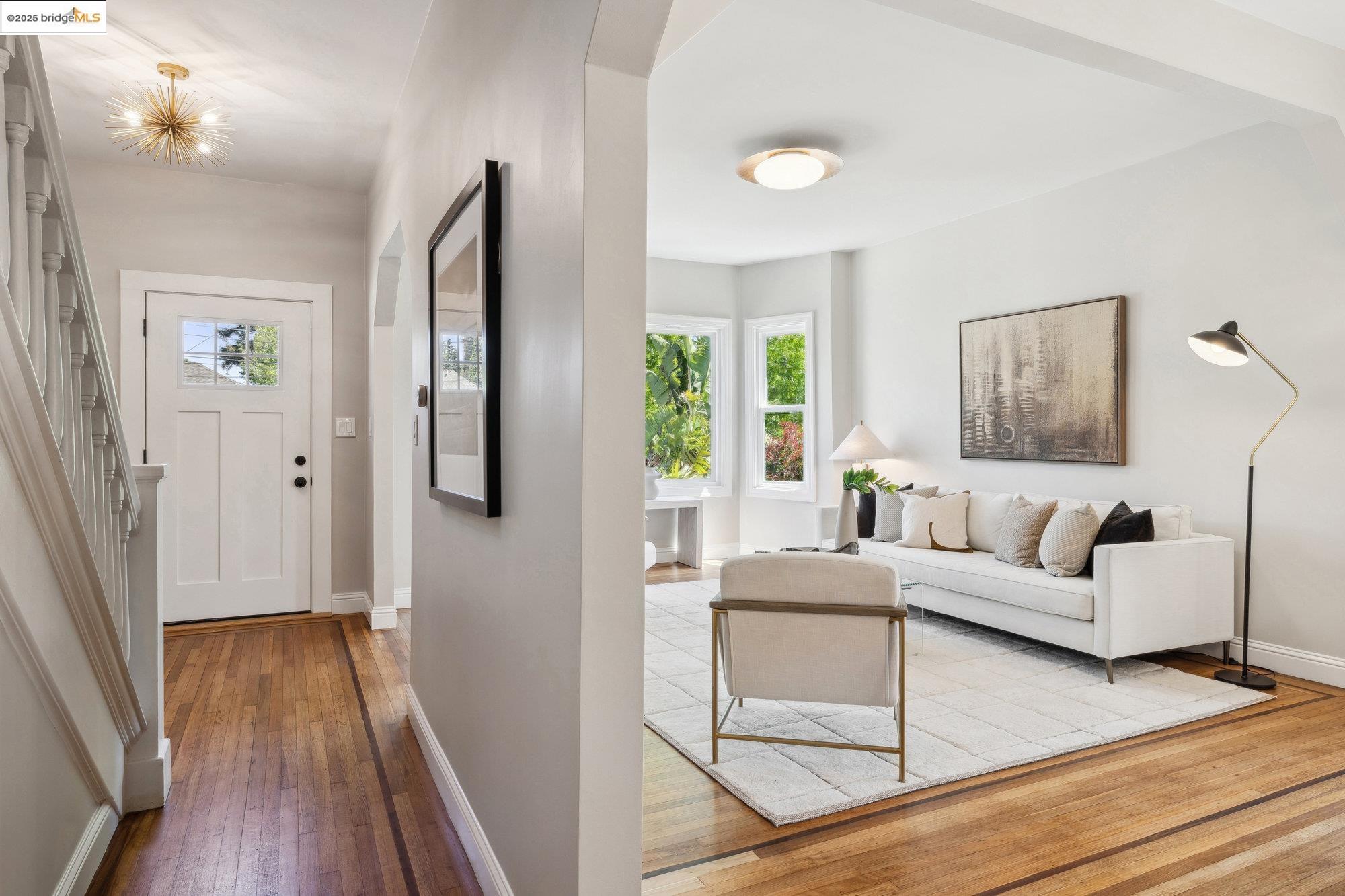 Detail Gallery Image 2 of 54 For 4015 Rhoda Ave, Oakland,  CA 94602 - 4 Beds | 3 Baths