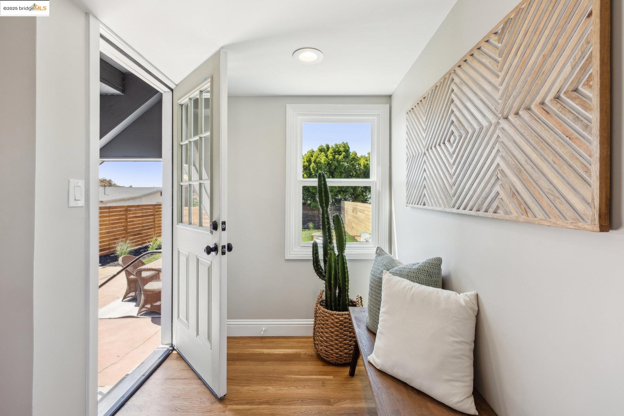Detail Gallery Image 20 of 54 For 4015 Rhoda Ave, Oakland,  CA 94602 - 4 Beds | 3 Baths