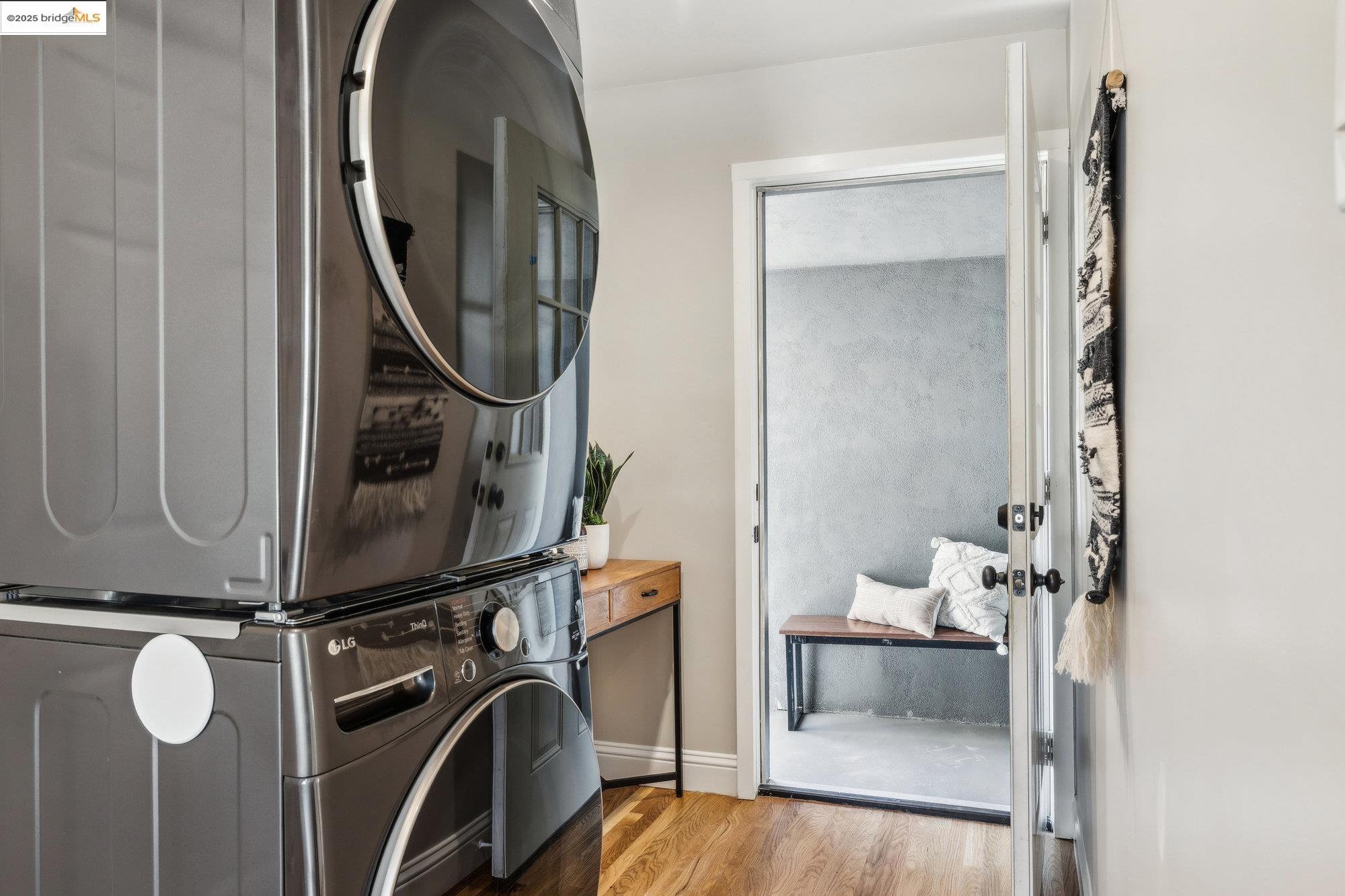 Detail Gallery Image 21 of 54 For 4015 Rhoda Ave, Oakland,  CA 94602 - 4 Beds | 3 Baths