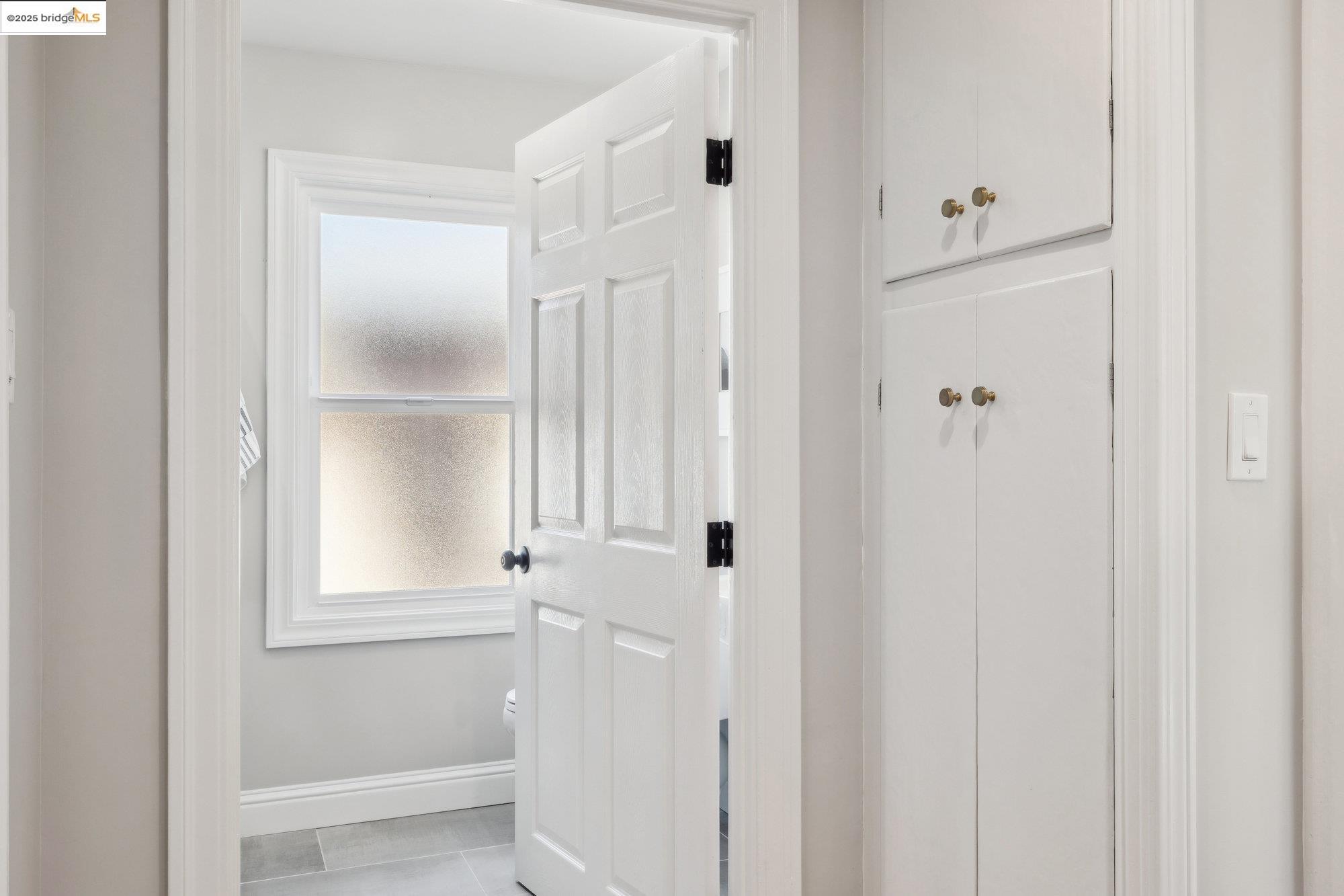 Detail Gallery Image 22 of 54 For 4015 Rhoda Ave, Oakland,  CA 94602 - 4 Beds | 3 Baths