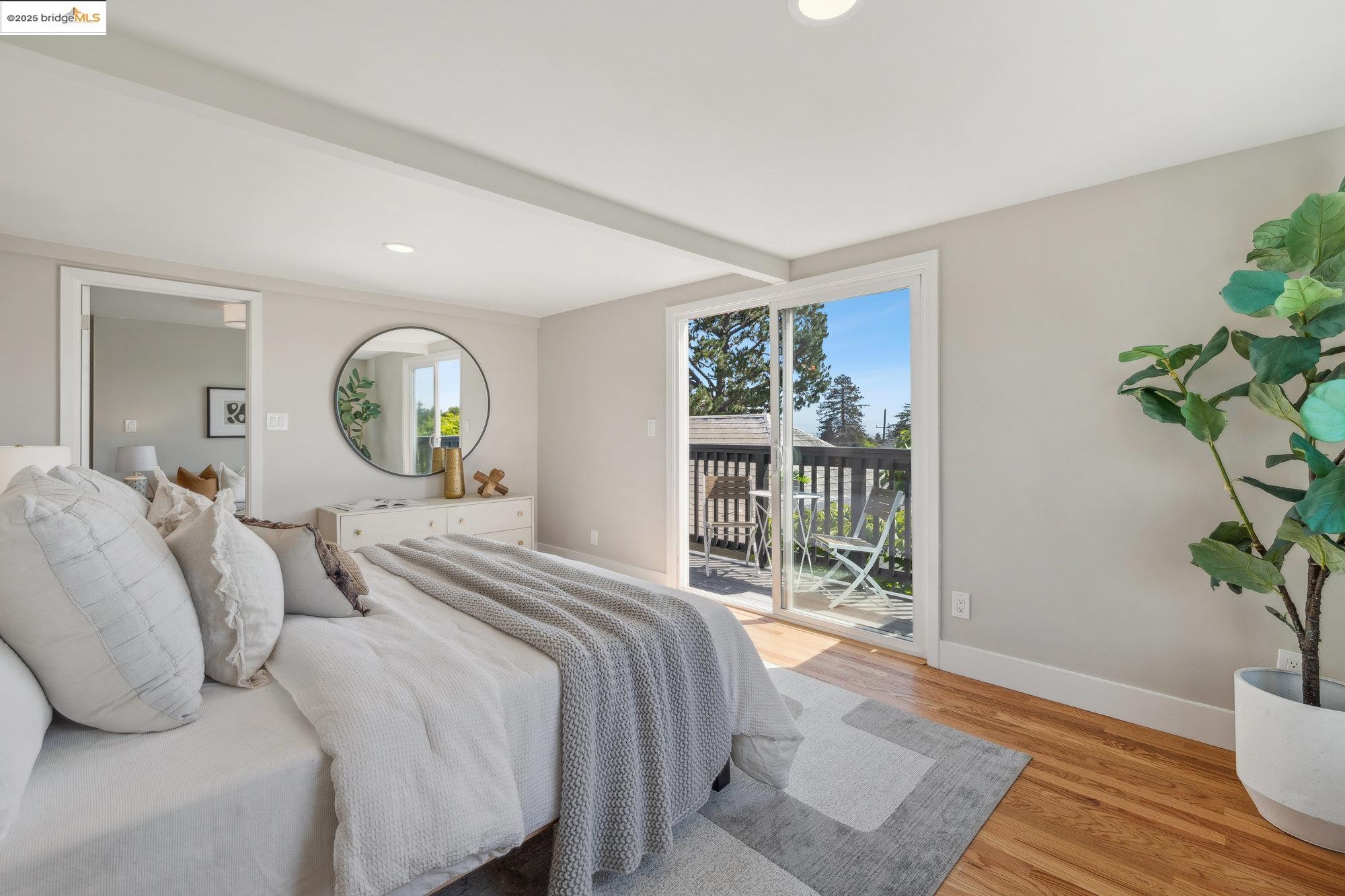 Detail Gallery Image 33 of 54 For 4015 Rhoda Ave, Oakland,  CA 94602 - 4 Beds | 3 Baths