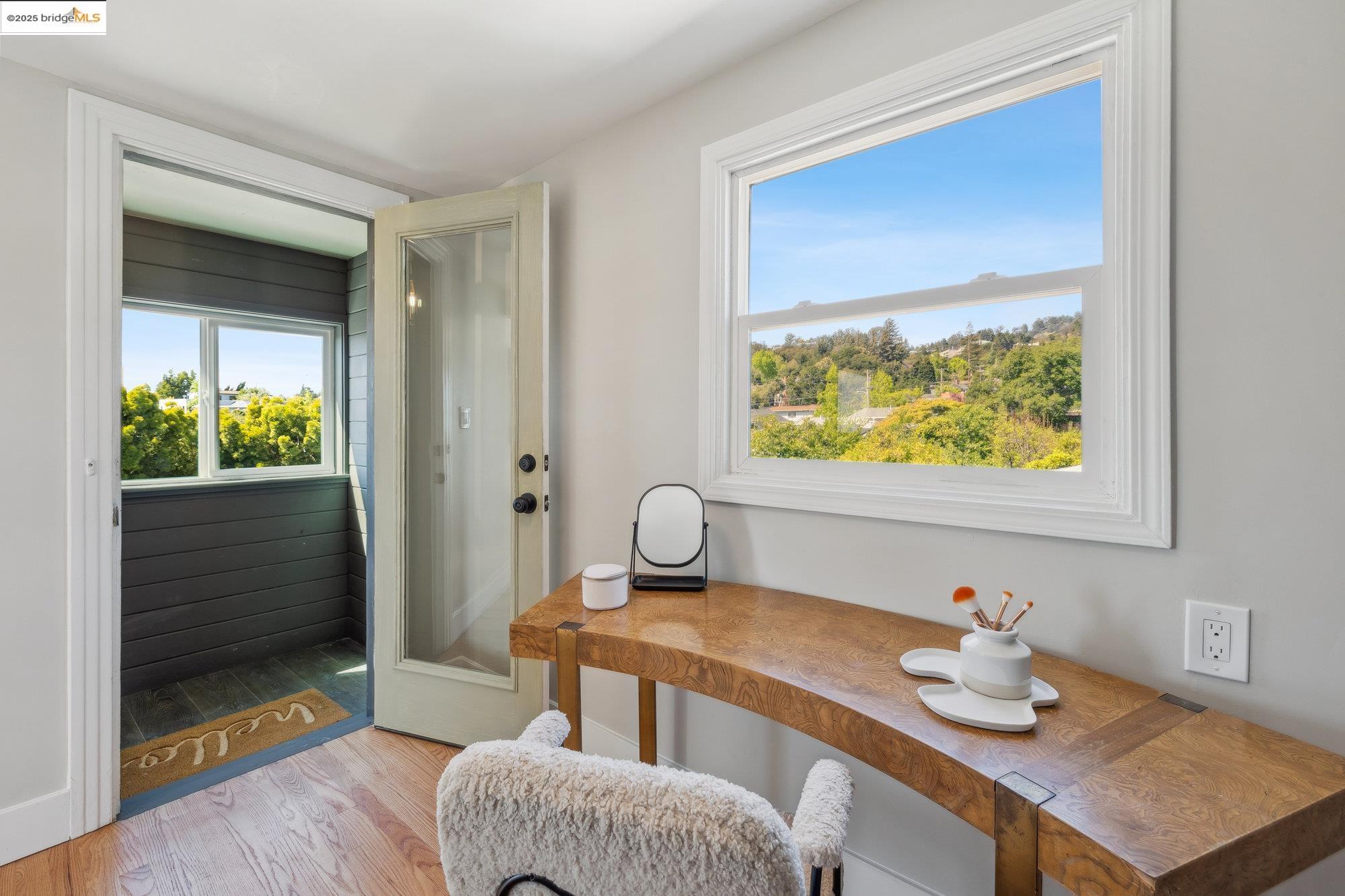 Detail Gallery Image 38 of 54 For 4015 Rhoda Ave, Oakland,  CA 94602 - 4 Beds | 3 Baths