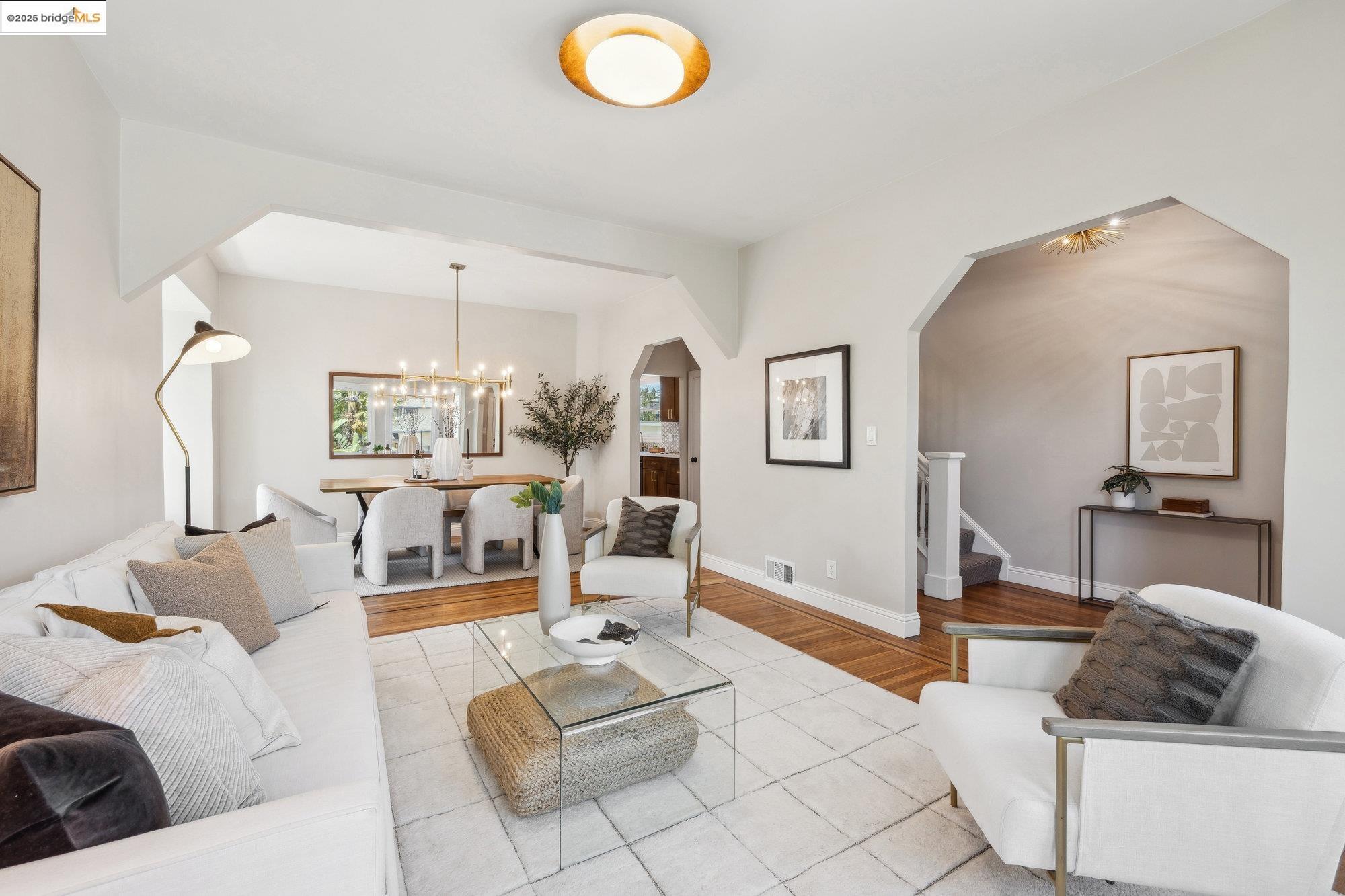 Detail Gallery Image 5 of 54 For 4015 Rhoda Ave, Oakland,  CA 94602 - 4 Beds | 3 Baths