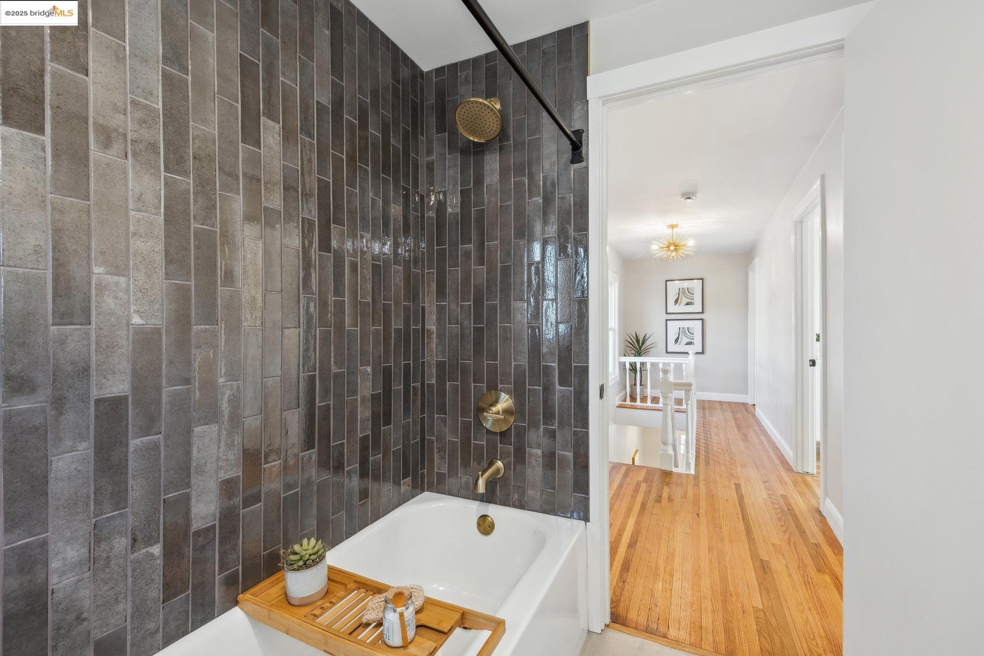 Detail Gallery Image 47 of 54 For 4015 Rhoda Ave, Oakland,  CA 94602 - 4 Beds | 3 Baths