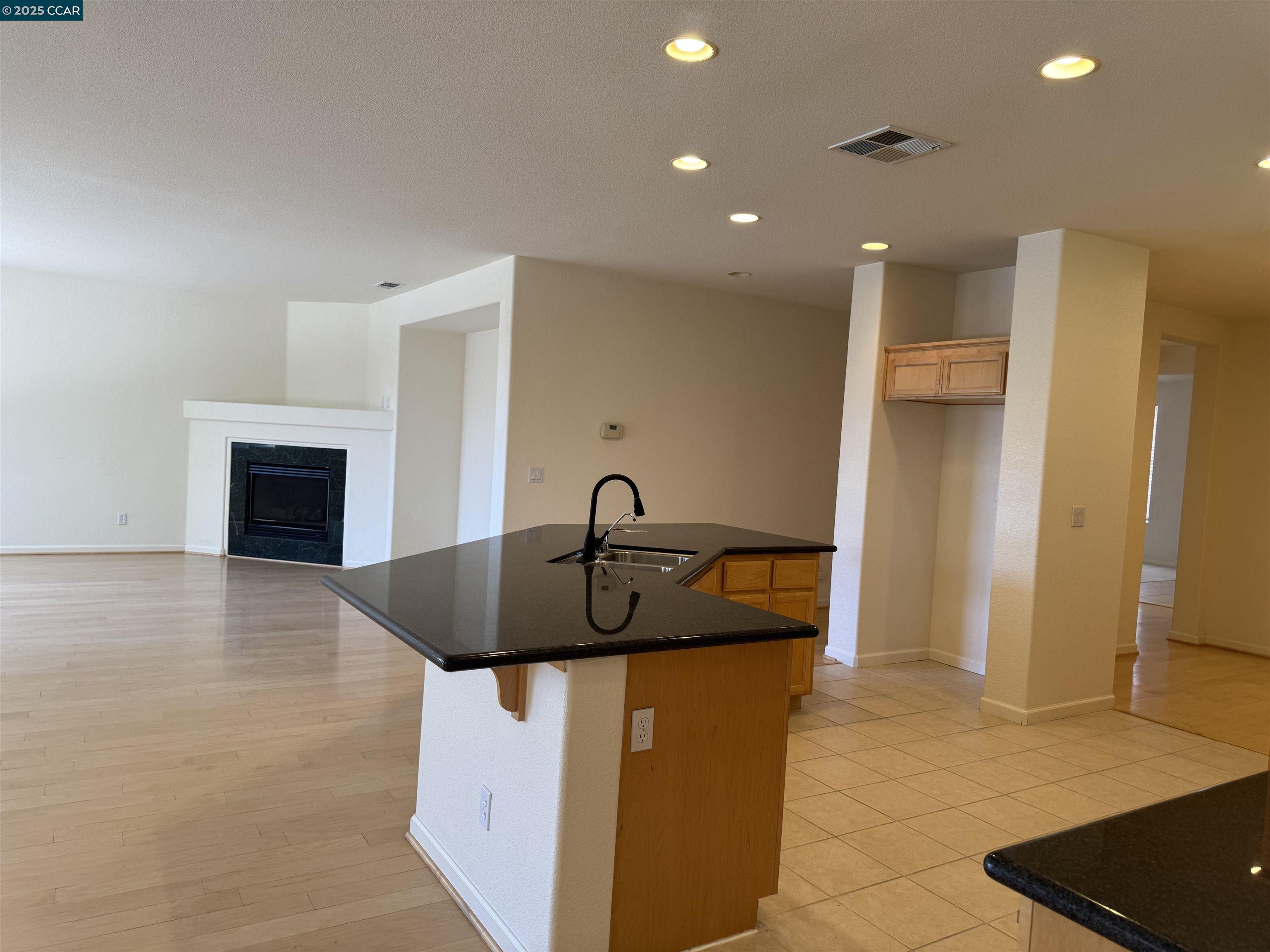 Detail Gallery Image 15 of 29 For 4641 Palomino Way, Antioch,  CA 94531 - 6 Beds | 3 Baths