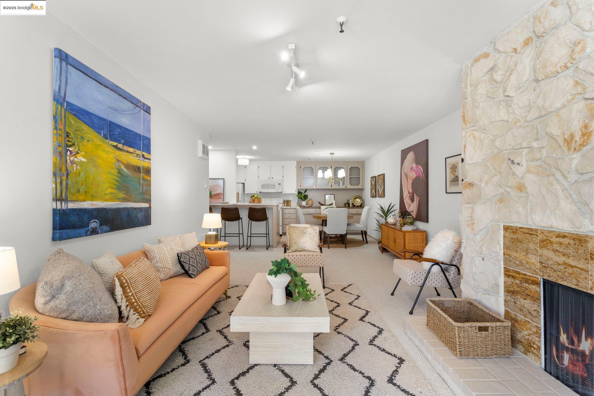 Photo #3: 41097905 Listing 