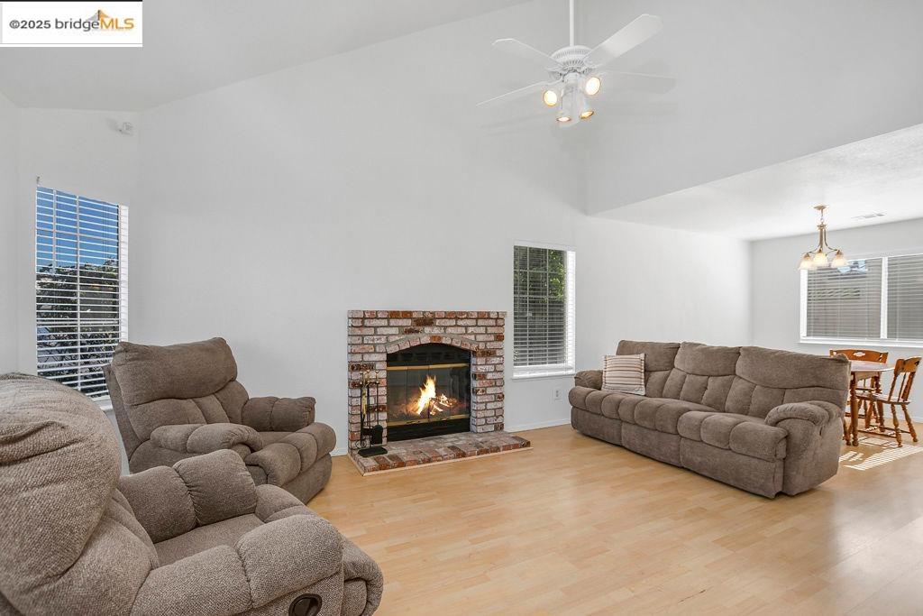 Detail Gallery Image 4 of 25 For 5330 Delta Ranch Dr, Oakley,  CA 94561 - 3 Beds | 2/1 Baths