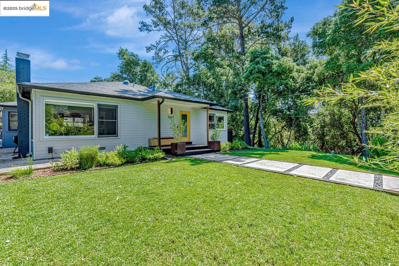 Detail Gallery Image 2 of 51 For Olinda Rd, El Sobrante,  CA 94803 - 3 Beds | 2 Baths