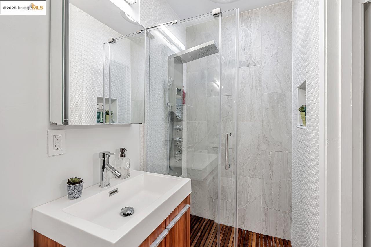 Detail Gallery Image 27 of 51 For Olinda Rd, El Sobrante,  CA 94803 - 3 Beds | 2 Baths