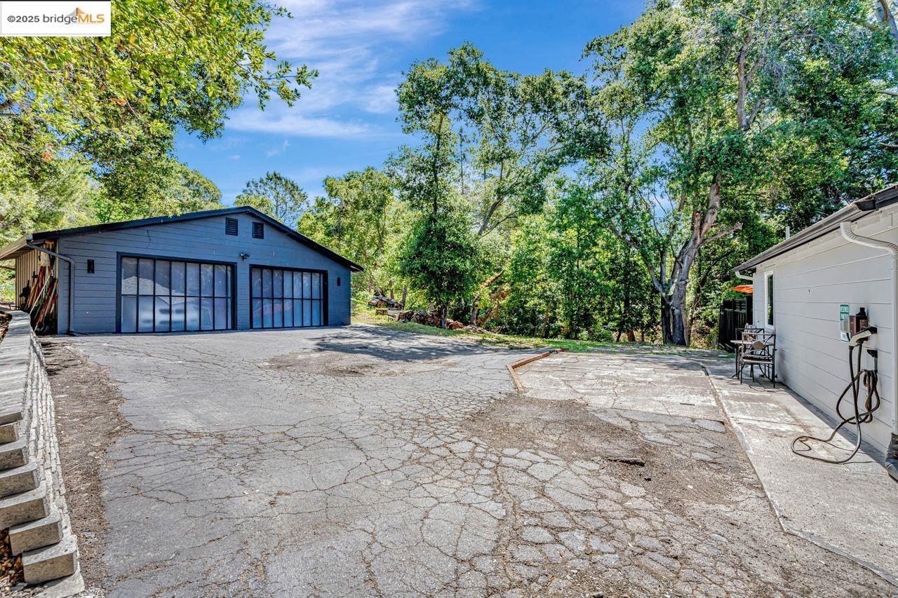 Detail Gallery Image 5 of 51 For Olinda Rd, El Sobrante,  CA 94803 - 3 Beds | 2 Baths