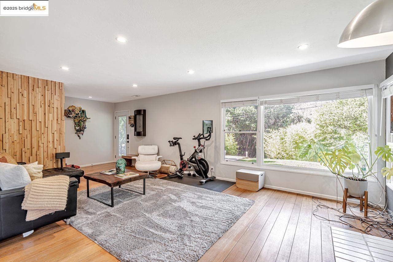 Detail Gallery Image 6 of 51 For Olinda Rd, El Sobrante,  CA 94803 - 3 Beds | 2 Baths