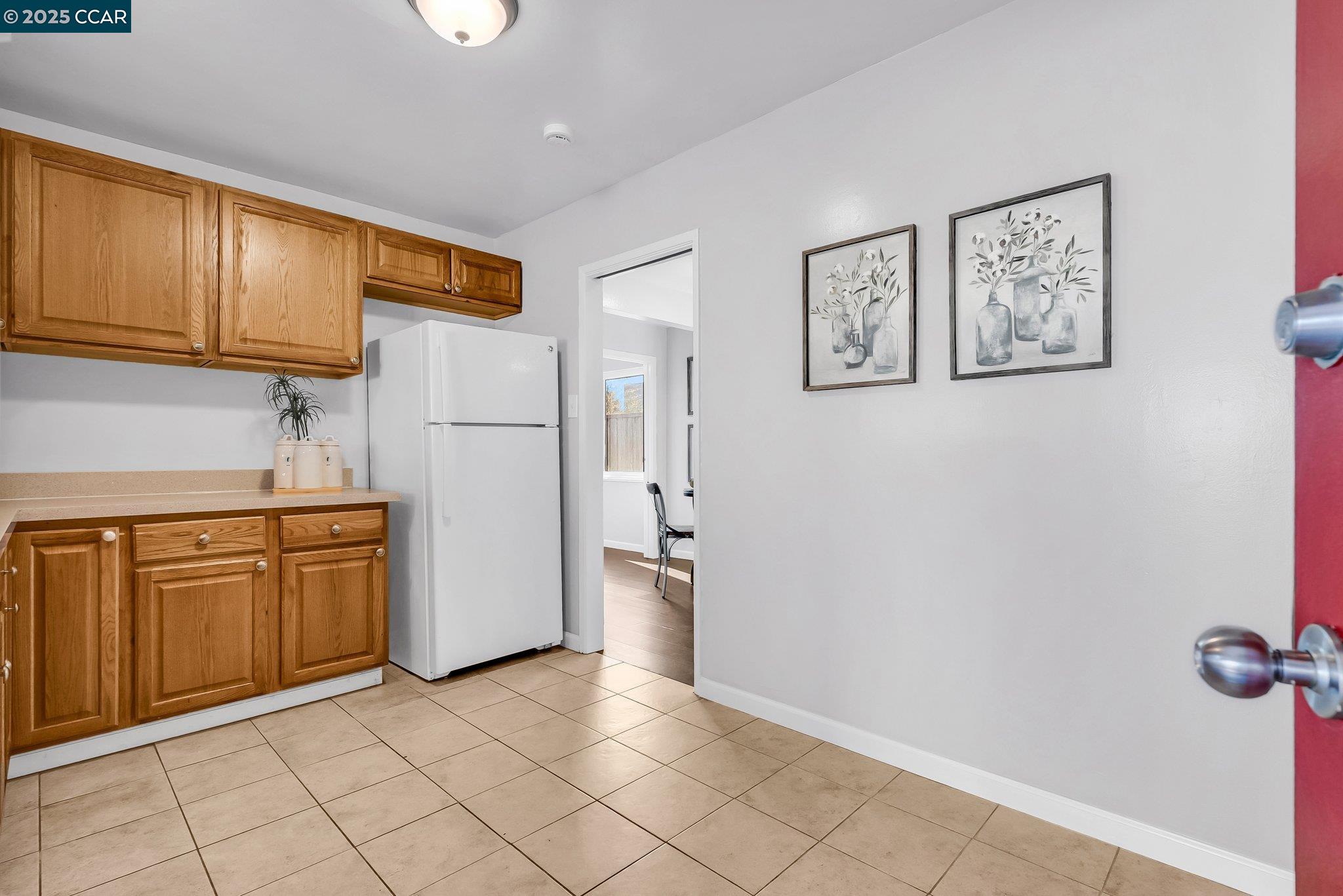 Detail Gallery Image 27 of 56 For 932 Pierce St, Albany,  CA 94706 - – Beds | – Baths