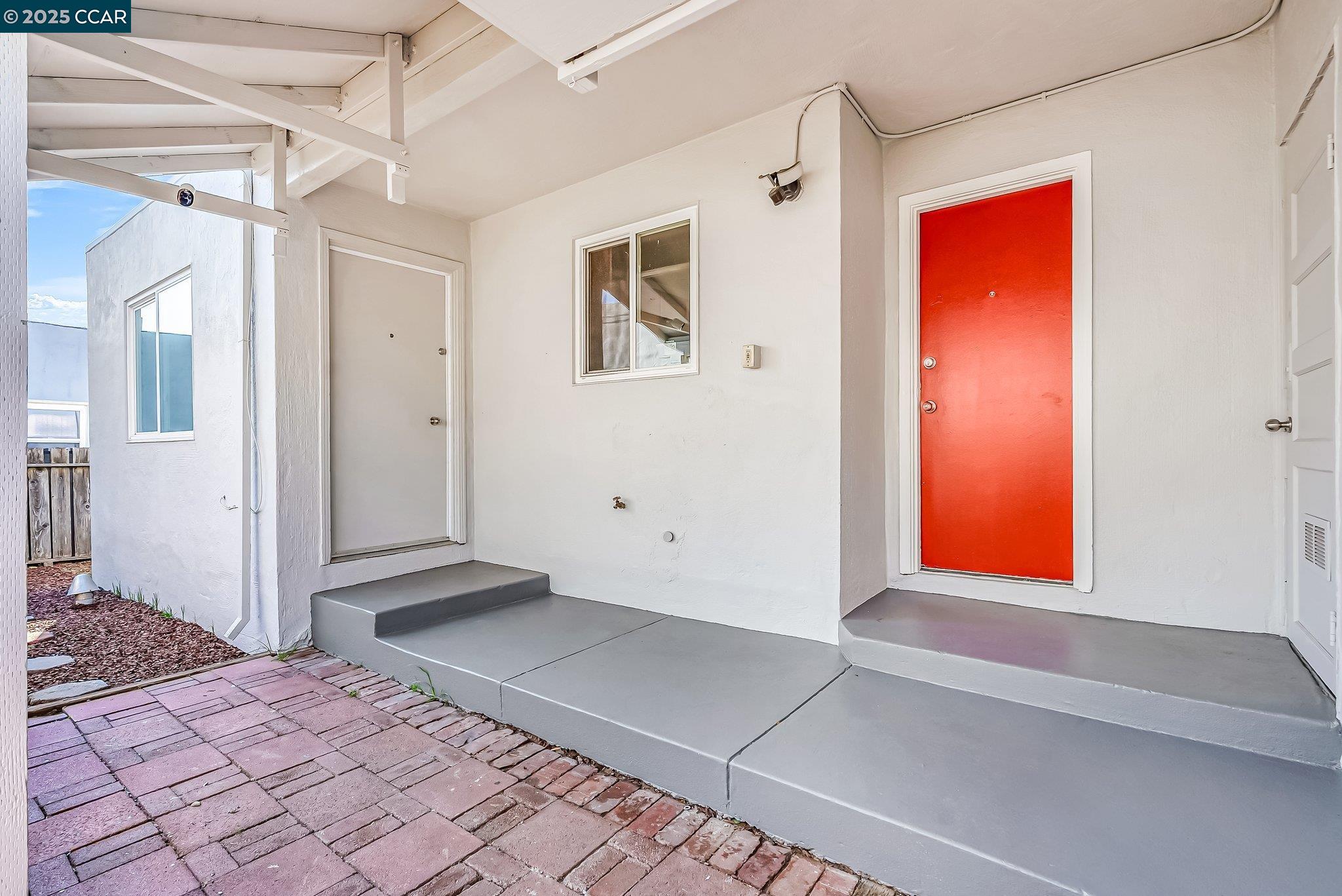 Detail Gallery Image 9 of 56 For 932 Pierce St, Albany,  CA 94706 - – Beds | – Baths
