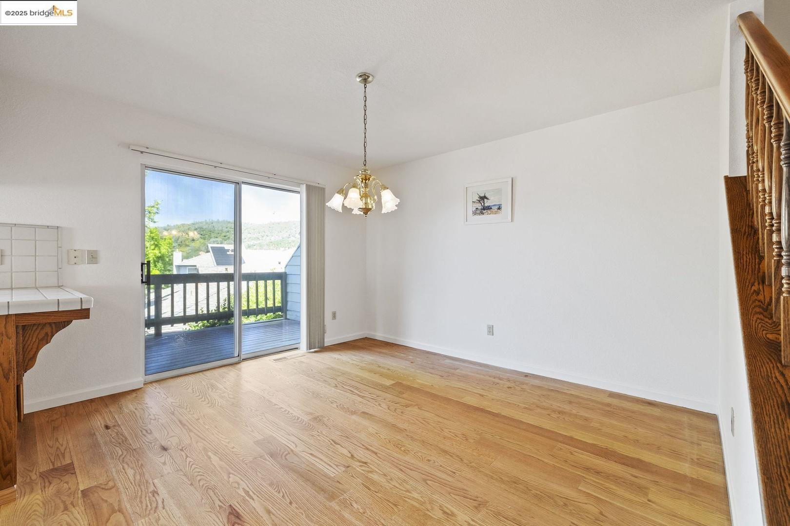Detail Gallery Image 10 of 29 For 20616 Wayne Ct, Sonora,  CA 95370 - 3 Beds | 2/1 Baths