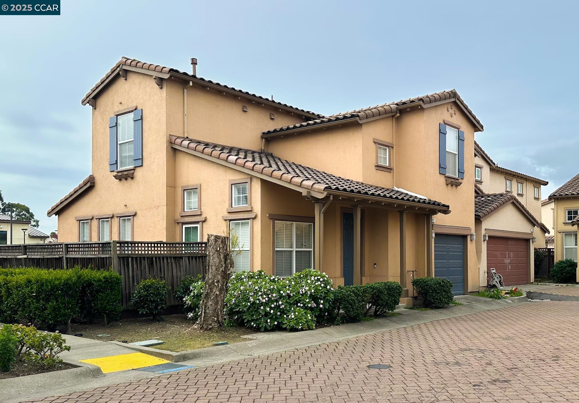 Detail Gallery Image 1 of 9 For 121 San Pedro St, San Pablo,  CA 94806 - 3 Beds | 2/1 Baths