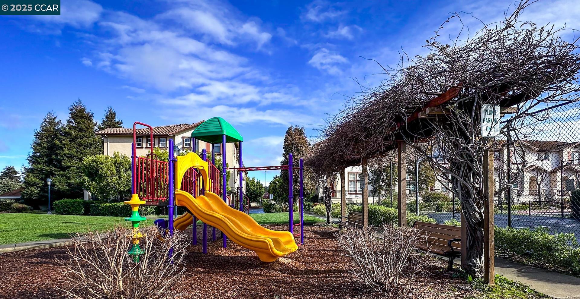 Detail Gallery Image 9 of 9 For 121 San Pedro St, San Pablo,  CA 94806 - 3 Beds | 2/1 Baths