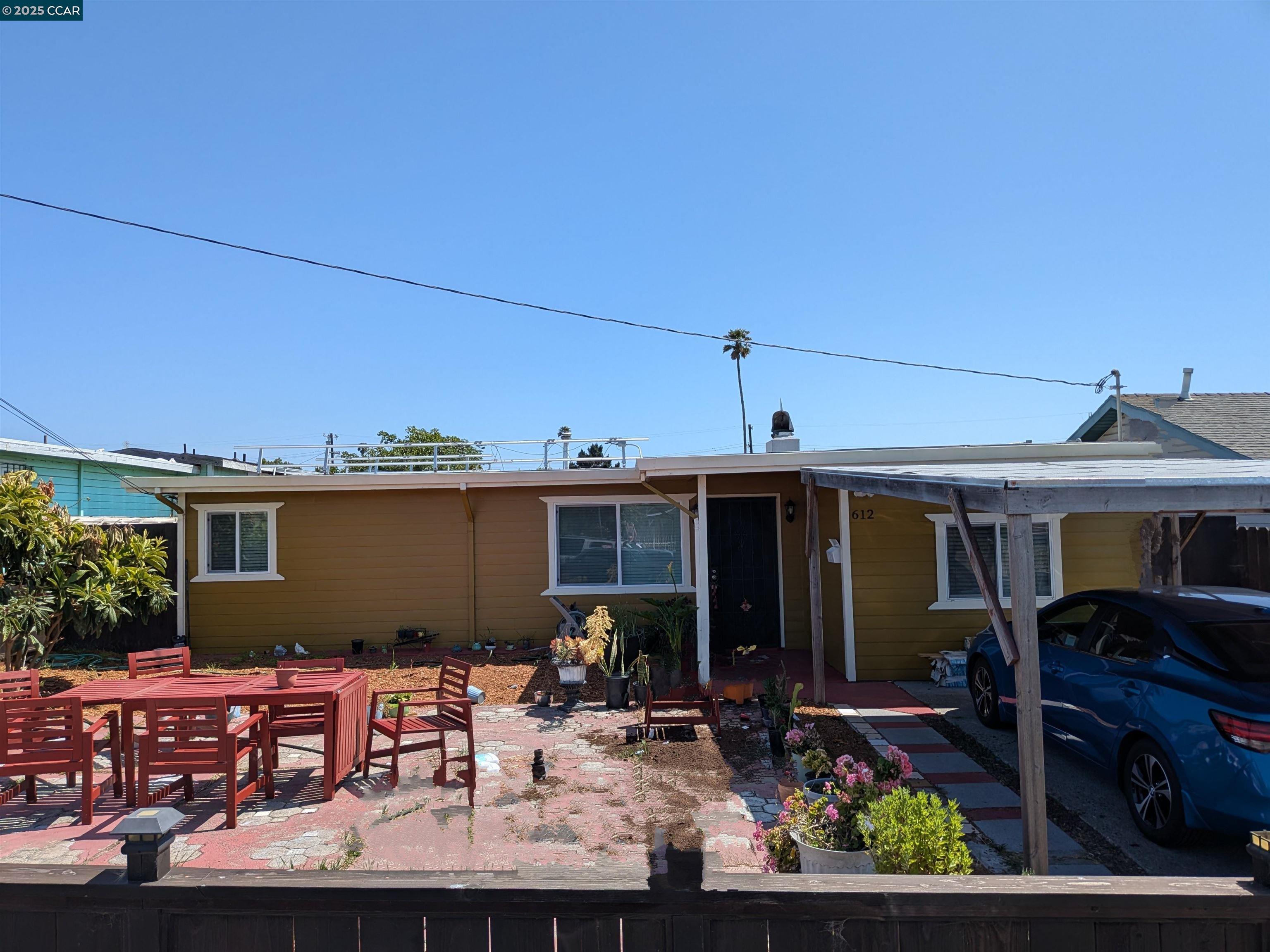Detail Gallery Image 1 of 4 For 612 Thomas Dr, Richmond,  CA 94806 - 3 Beds | 1 Baths
